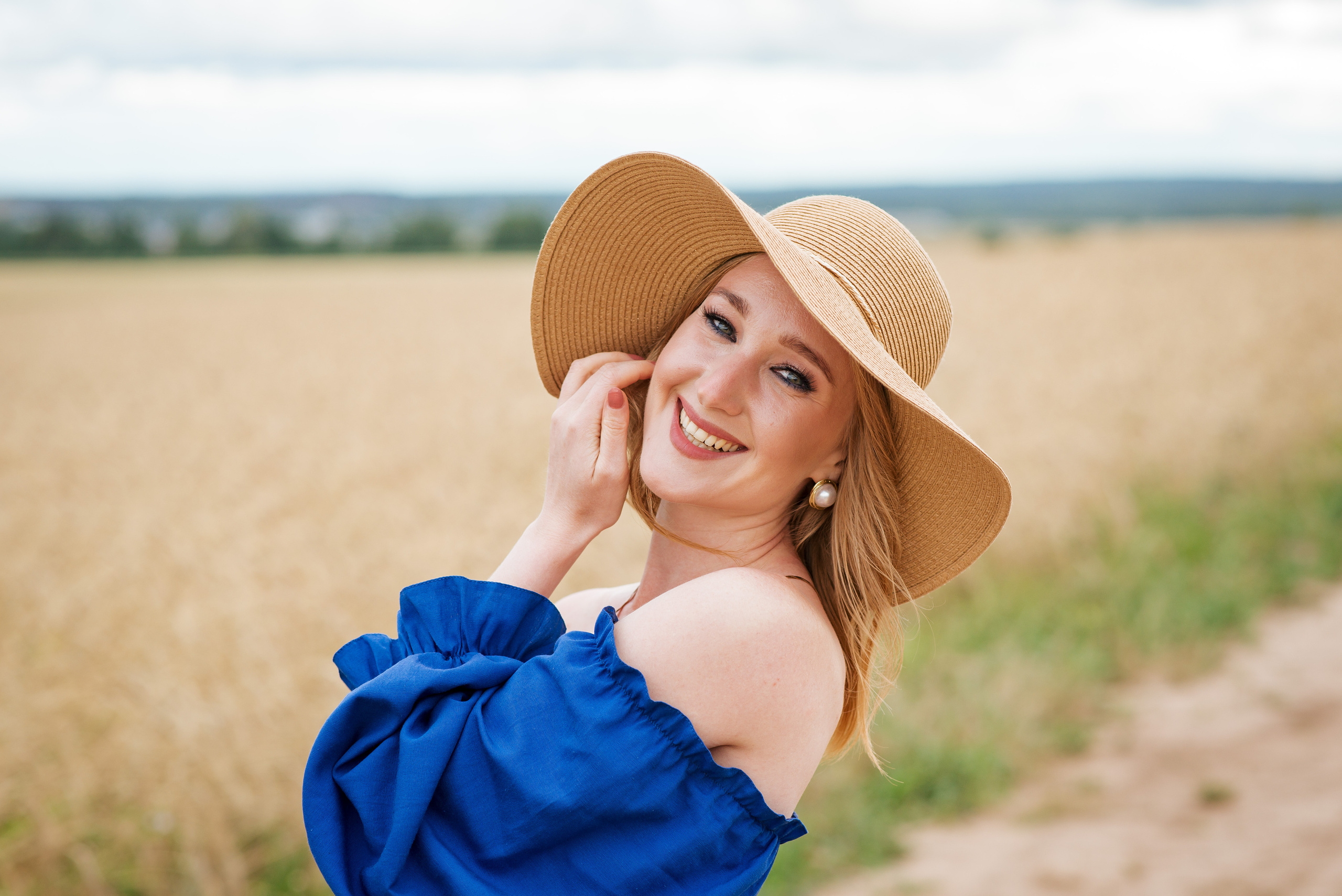 В полях. Фотограф Екатерина Шереметова Ижевск Сарапул Воткинск