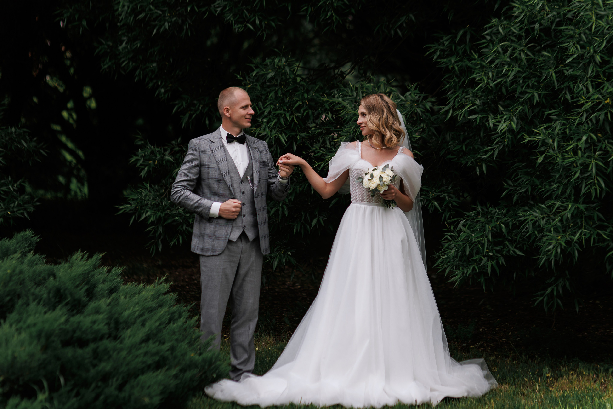 Яков и Валерия. Свадебный фотограф в Омске Яна Савина