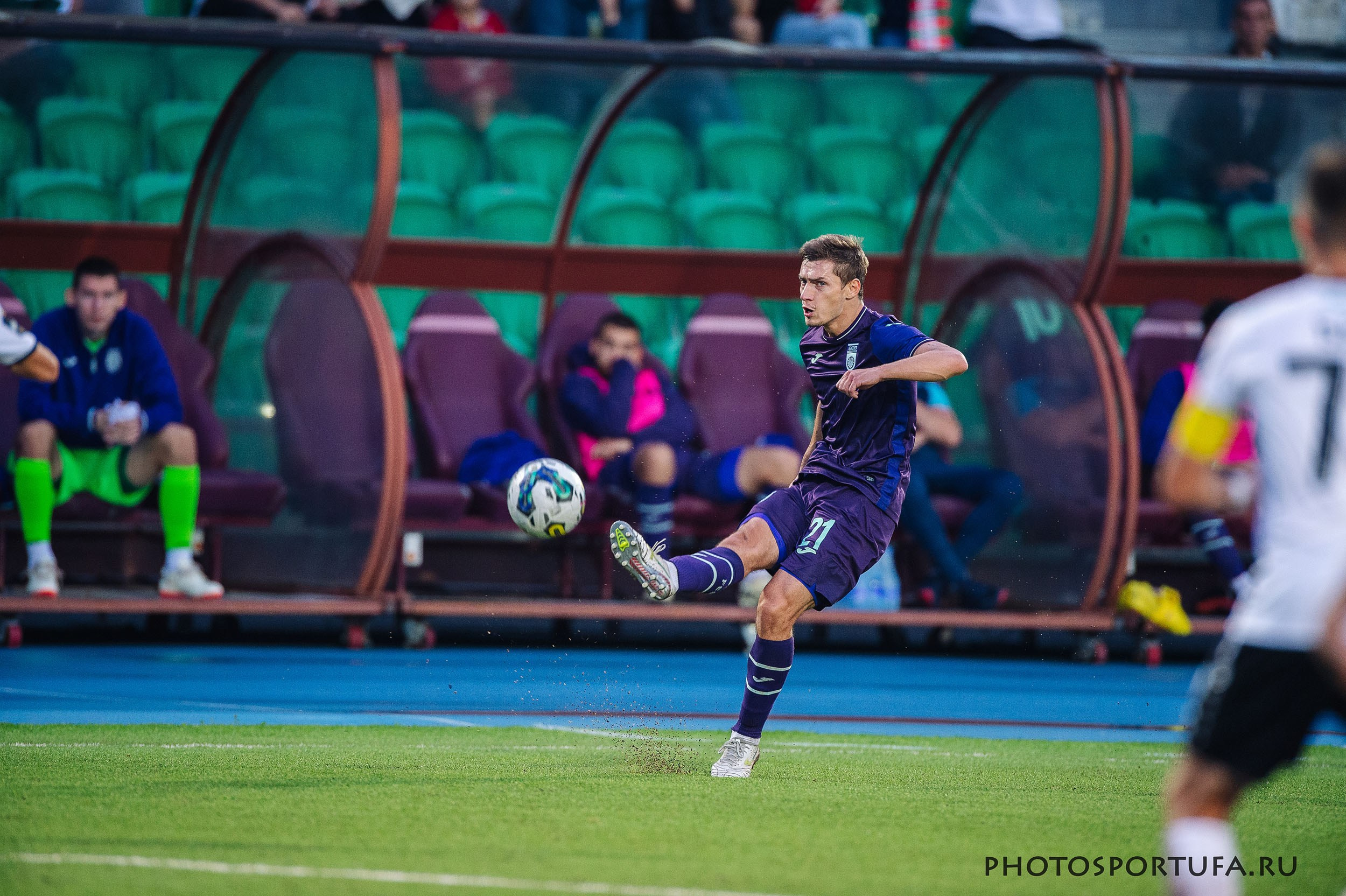 Россия — МЕЛБЕТ — Первая Лига. 4 -й тур «ФК УФА» — ФК «Тюмень». Спортивный фотограф в Уфе Евгений Буров