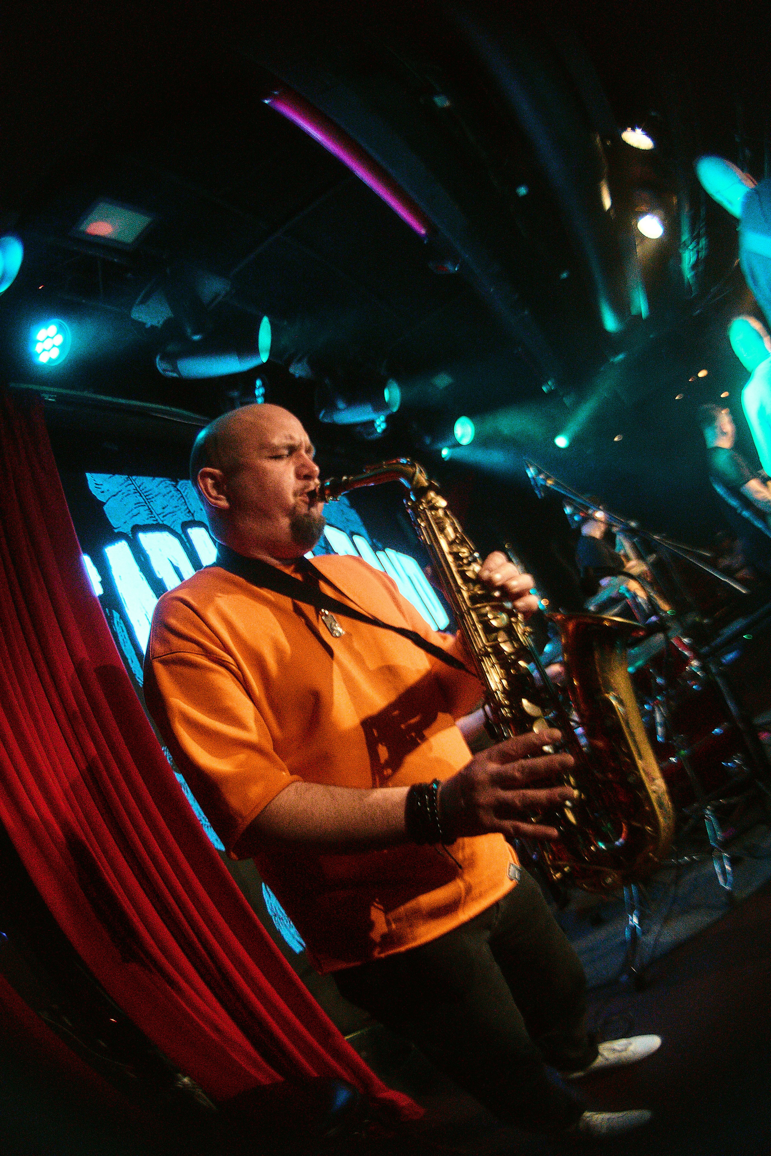 ТАБАСКО БЭНД — 16 ТОНН. Фотография для артистов