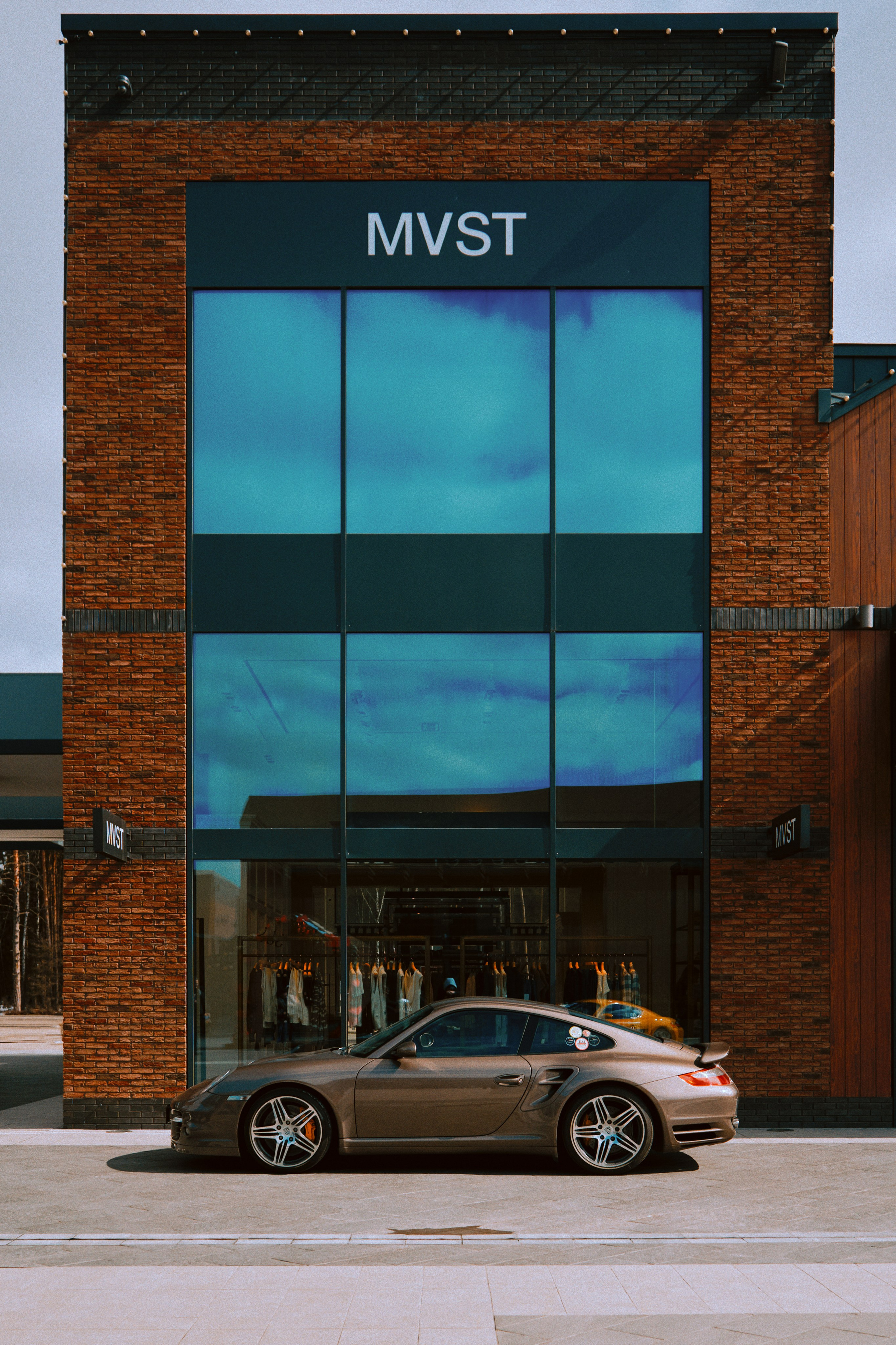 Автомобильный и коммерческий фотограф Москва