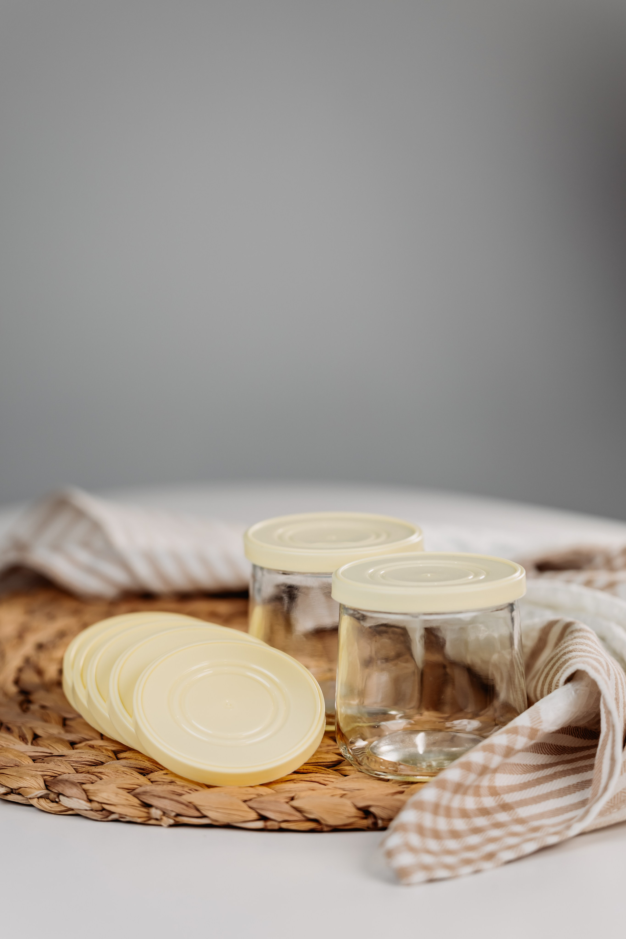 КРЫШКИ ДЛЯ КОЛОМЕНСКИХ ЙОГУРТОВ |OZON | Wildberries. ФОТОГРАФ ИРИНА ШАМАТАВА