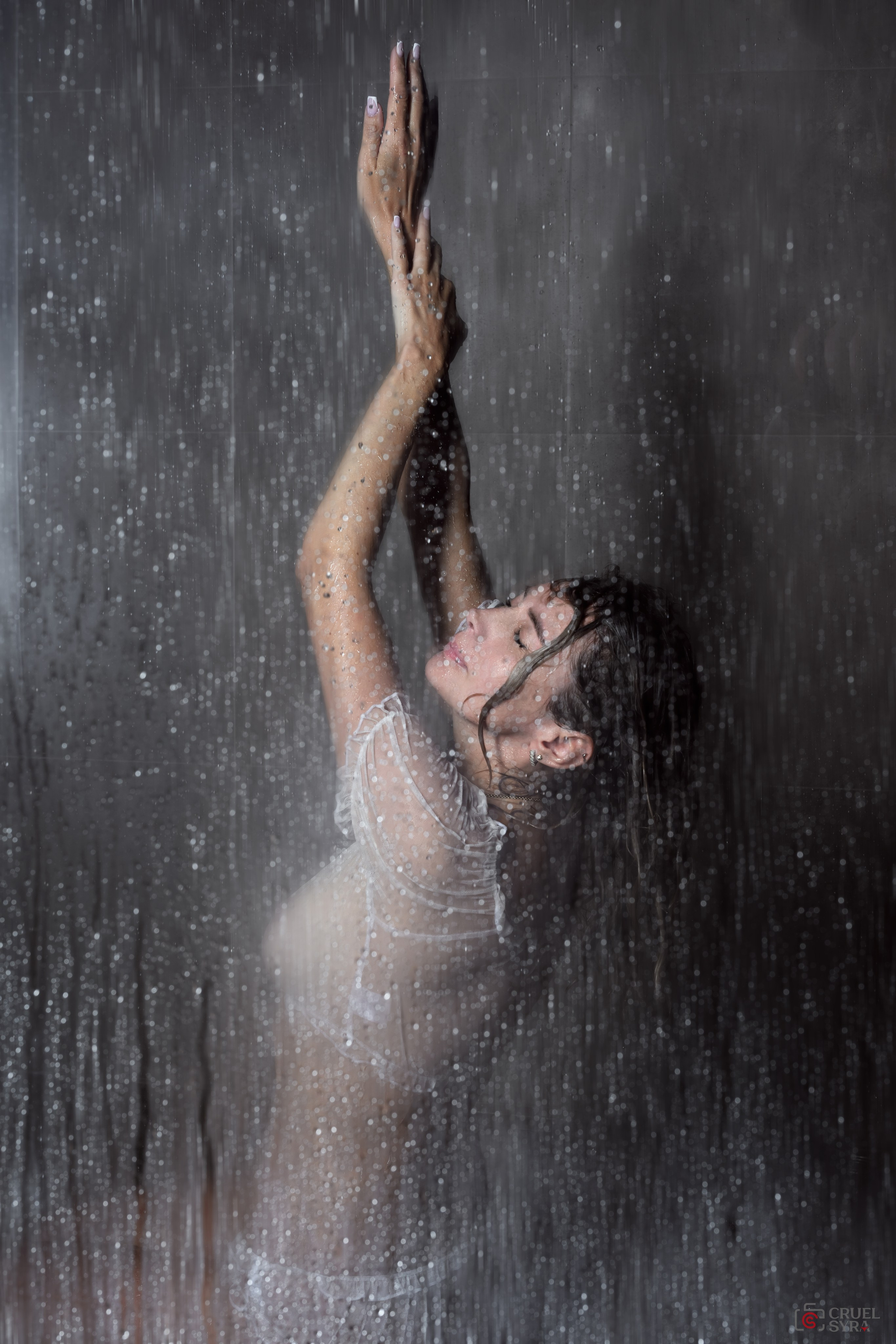 Shower Time. Cruelsyra —фотограф в Хабаровске. Портретная и фэшн съемка