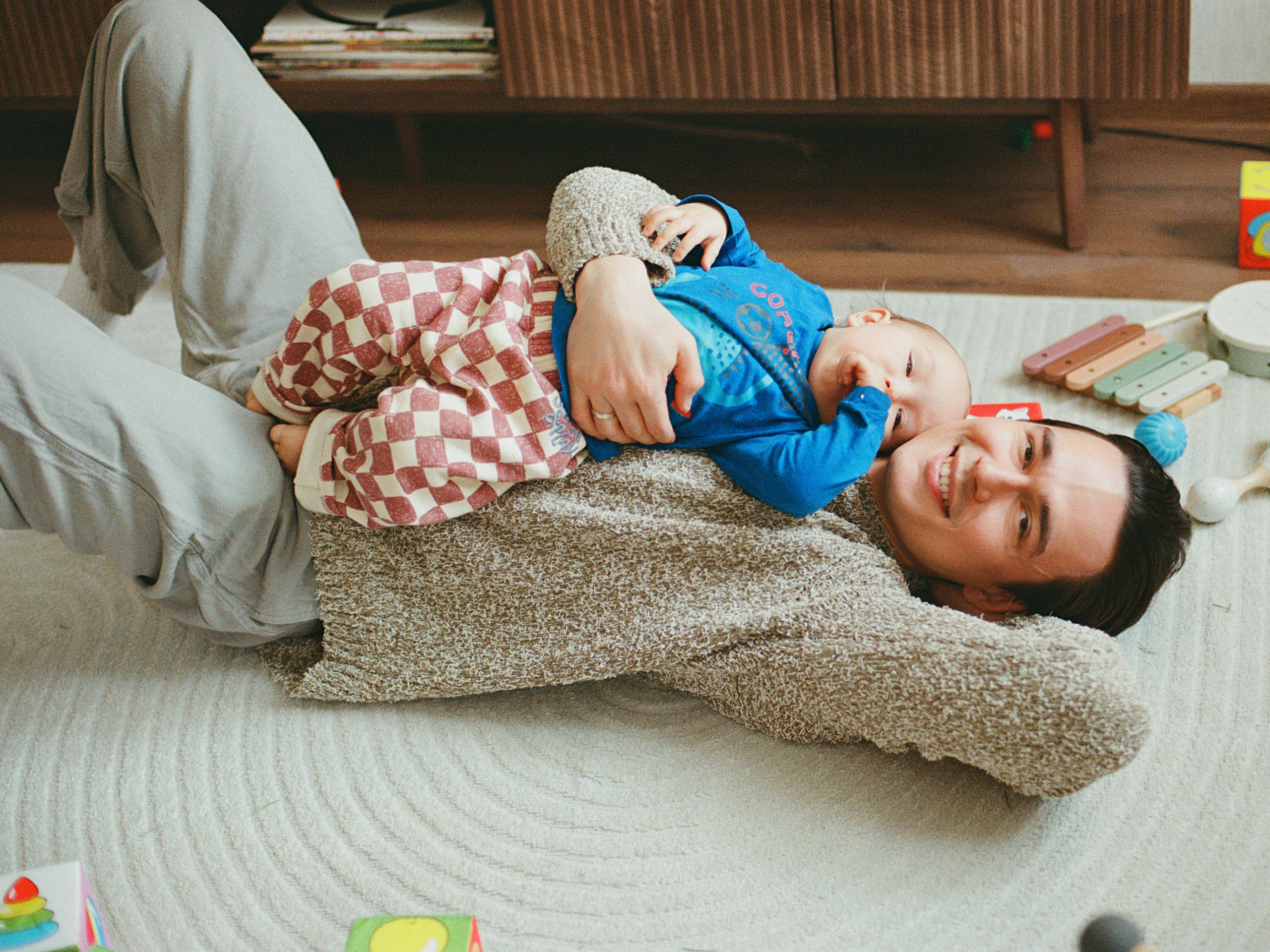 Film home session. Ksenia Gintsak Photography