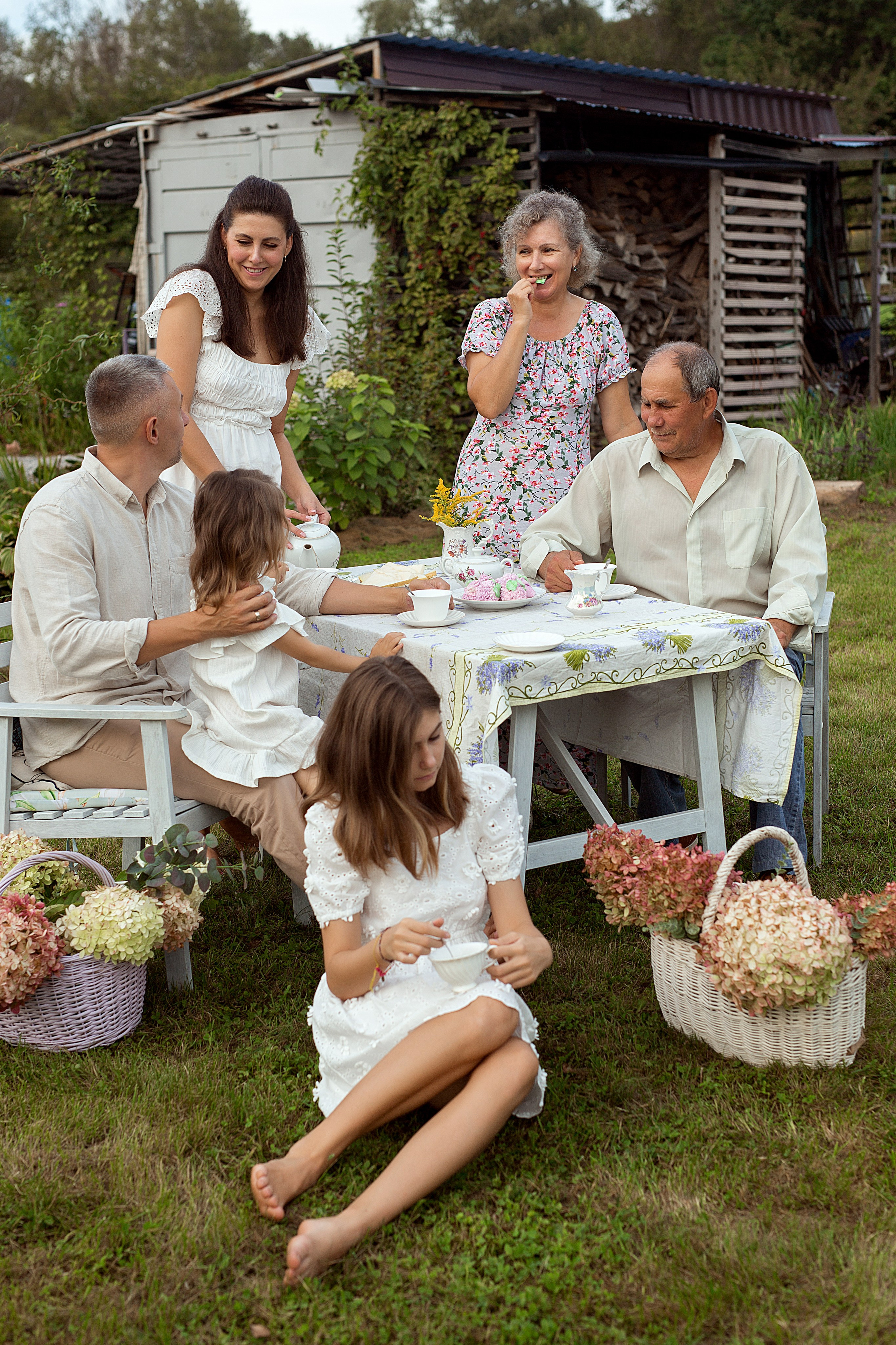 Евгений и Анастасия с родными. Людмила Далидович топовый семейный фотограф Находка/Владивосток