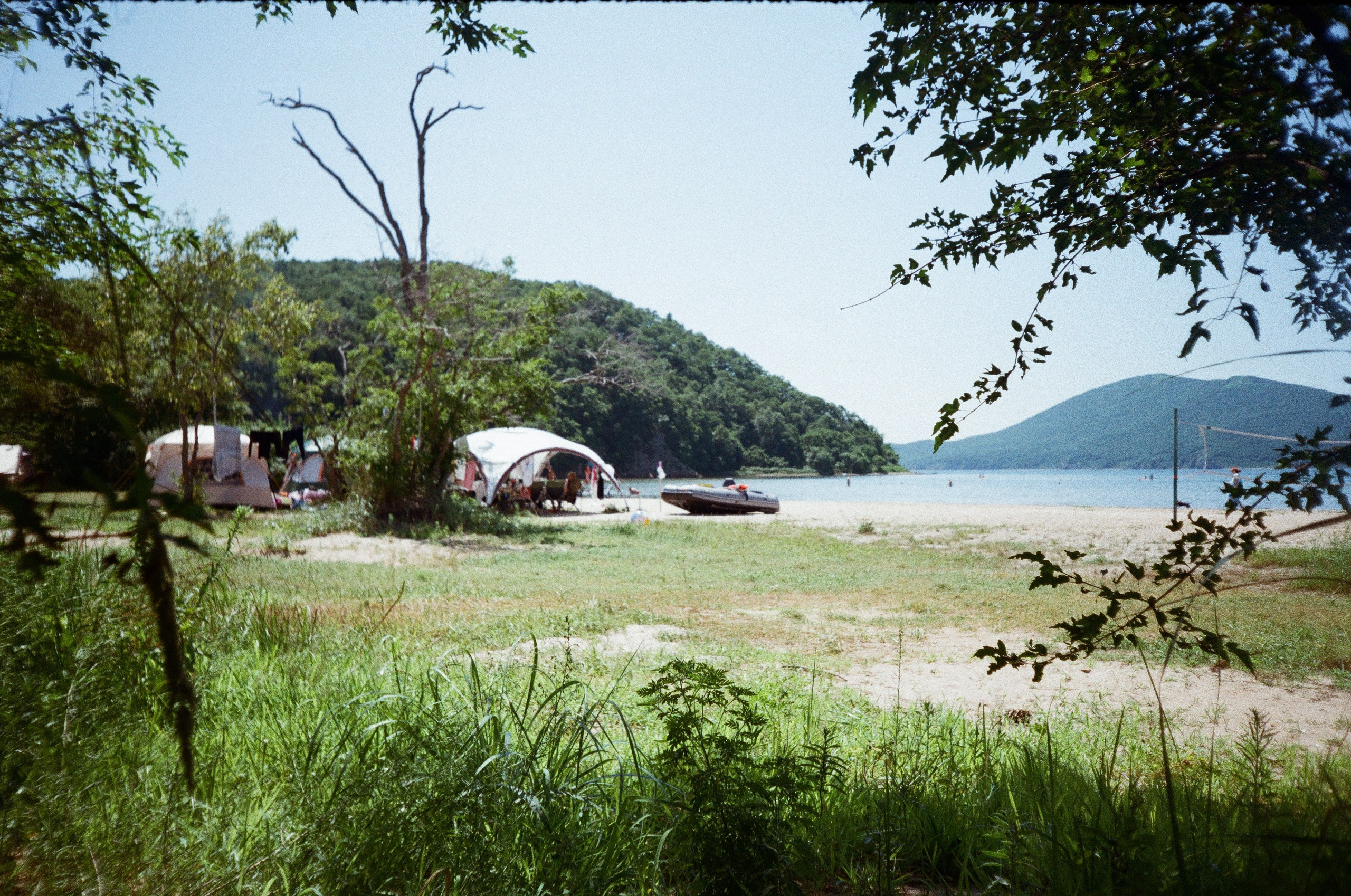 Плёнка весна-лето 2025. Ирина Чернова — портретный фотограф и маркетолог из Владивостока