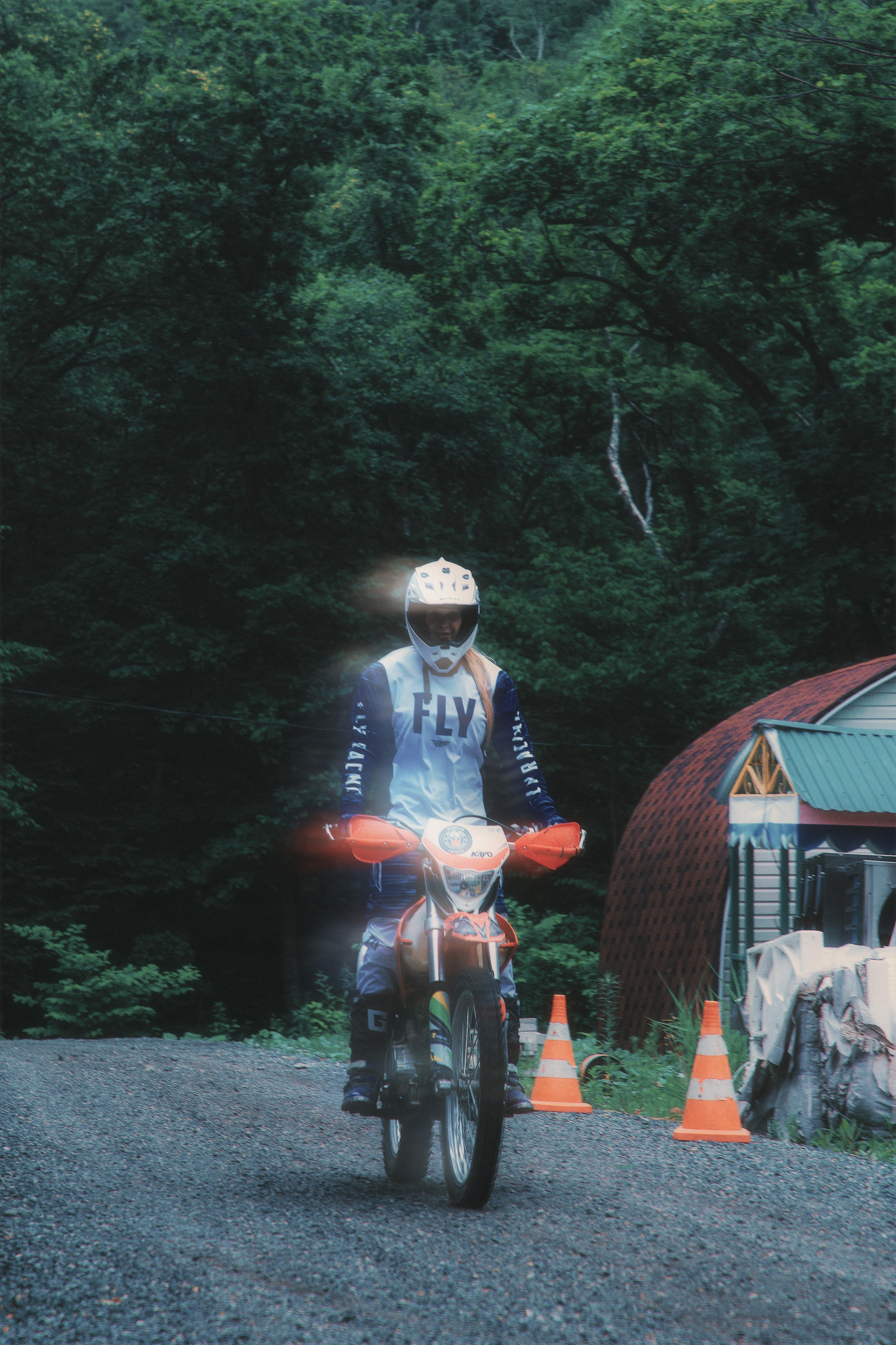 Съемка с Машей, тренировка на Эндуро. Ирина Чернова — портретный фотограф и маркетолог из Владивостока