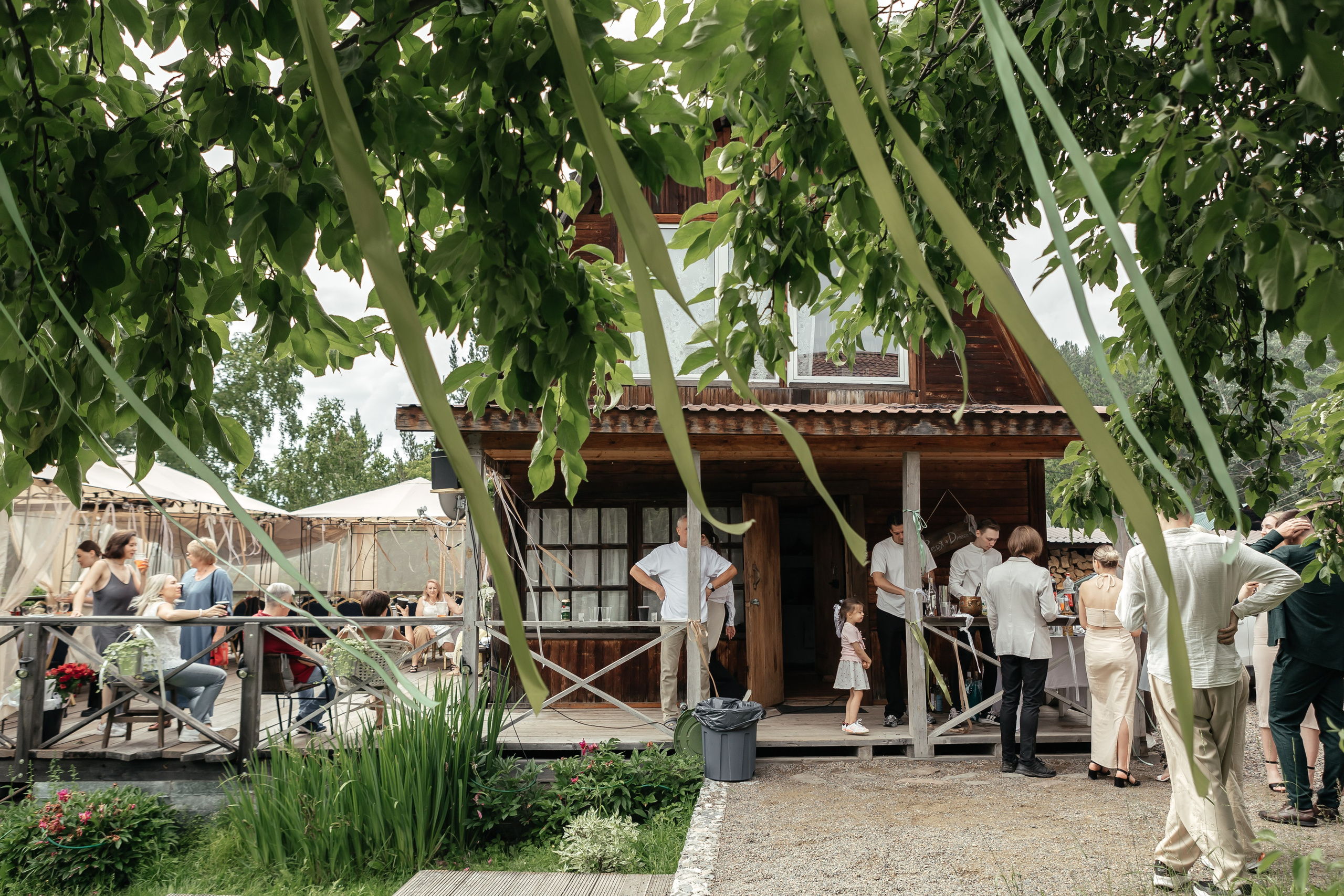 Свадебная фотосессия для Фёдора и Джессики. Свадебный и семейный фотограф В Красноярске Андрей Юсенков