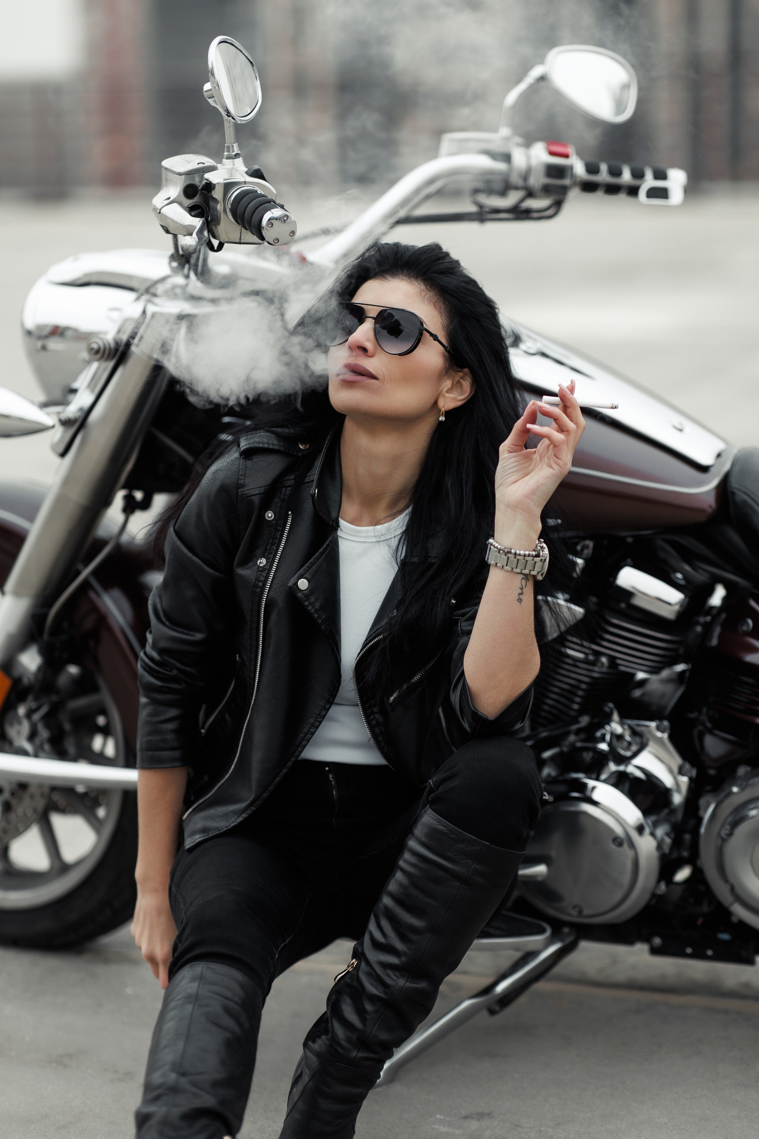 На крыше с мото