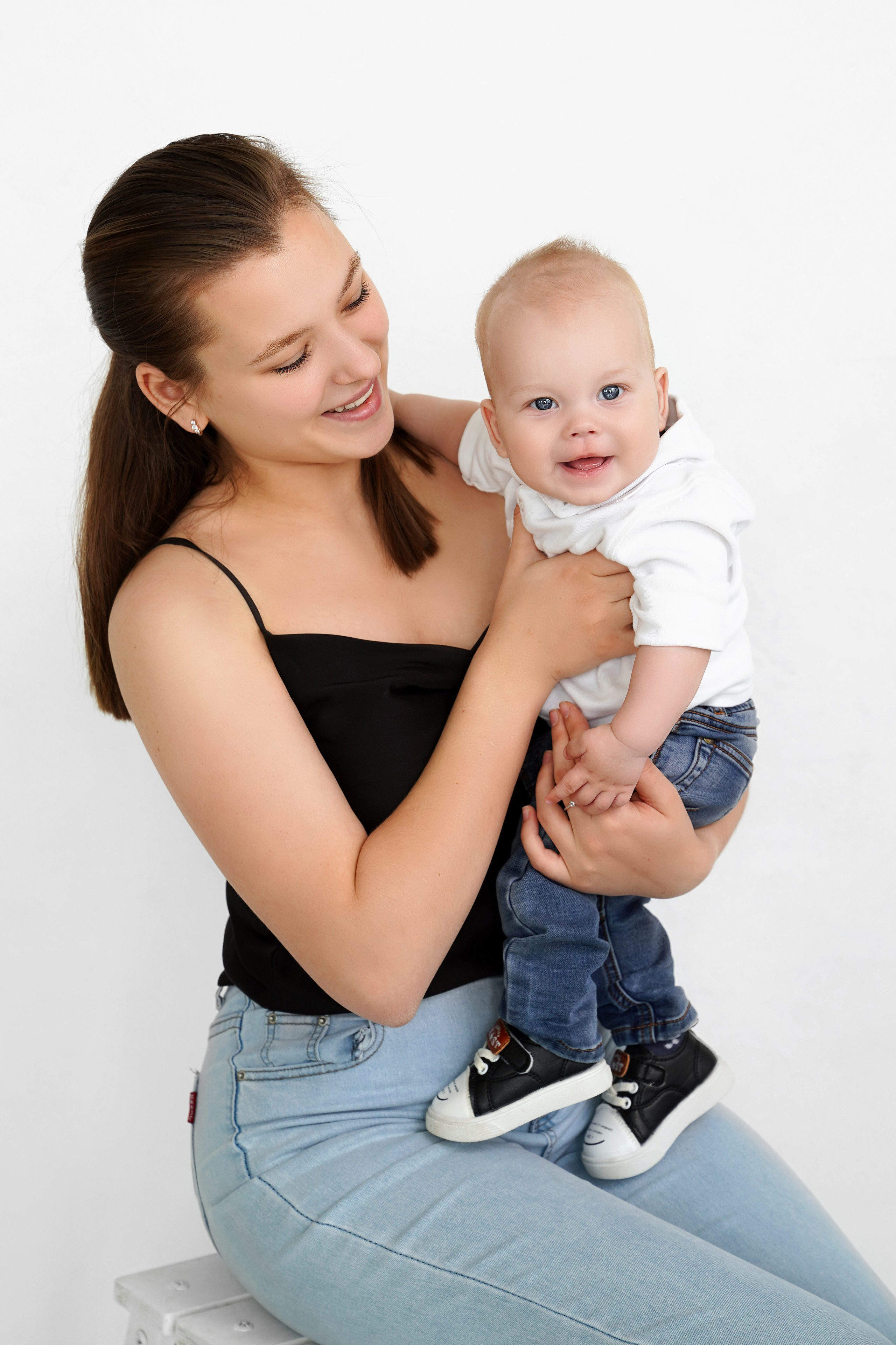 Дети до года. Фотограф новорожденных, детей до года и беременных в Симферополе