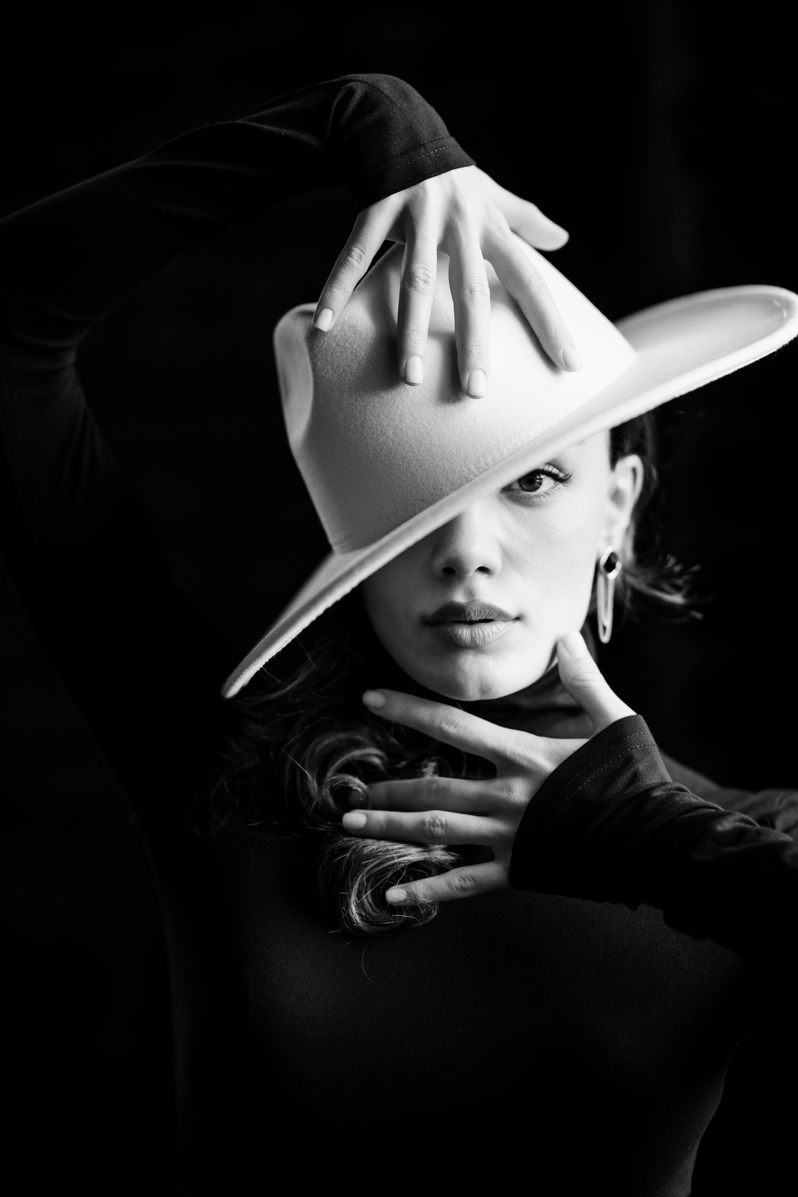 ЧБ Фотограф Ольга Лесли