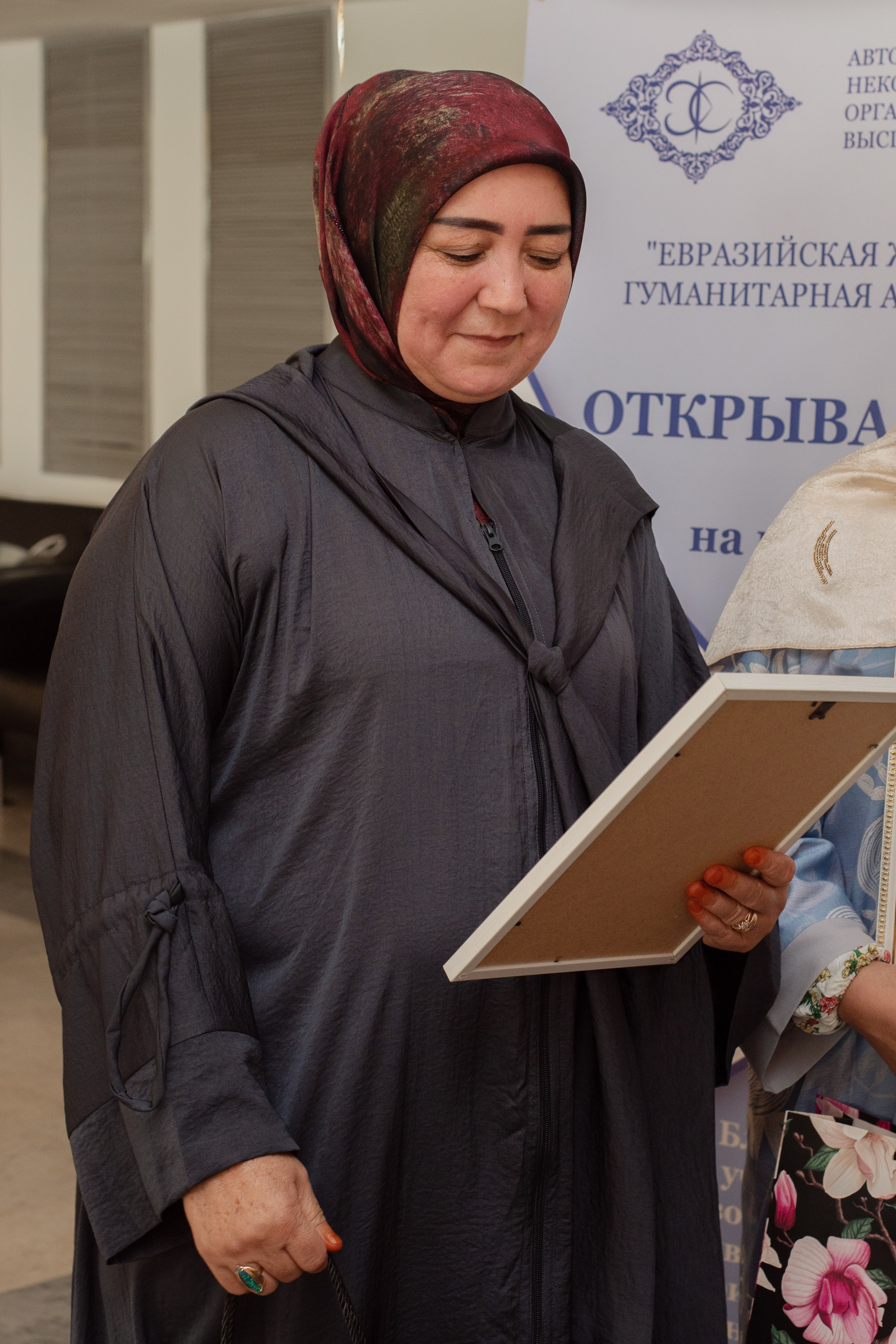 Выпускной в Евразийской женской гуманитарной академии. Лина Курочка — ваш фотограф