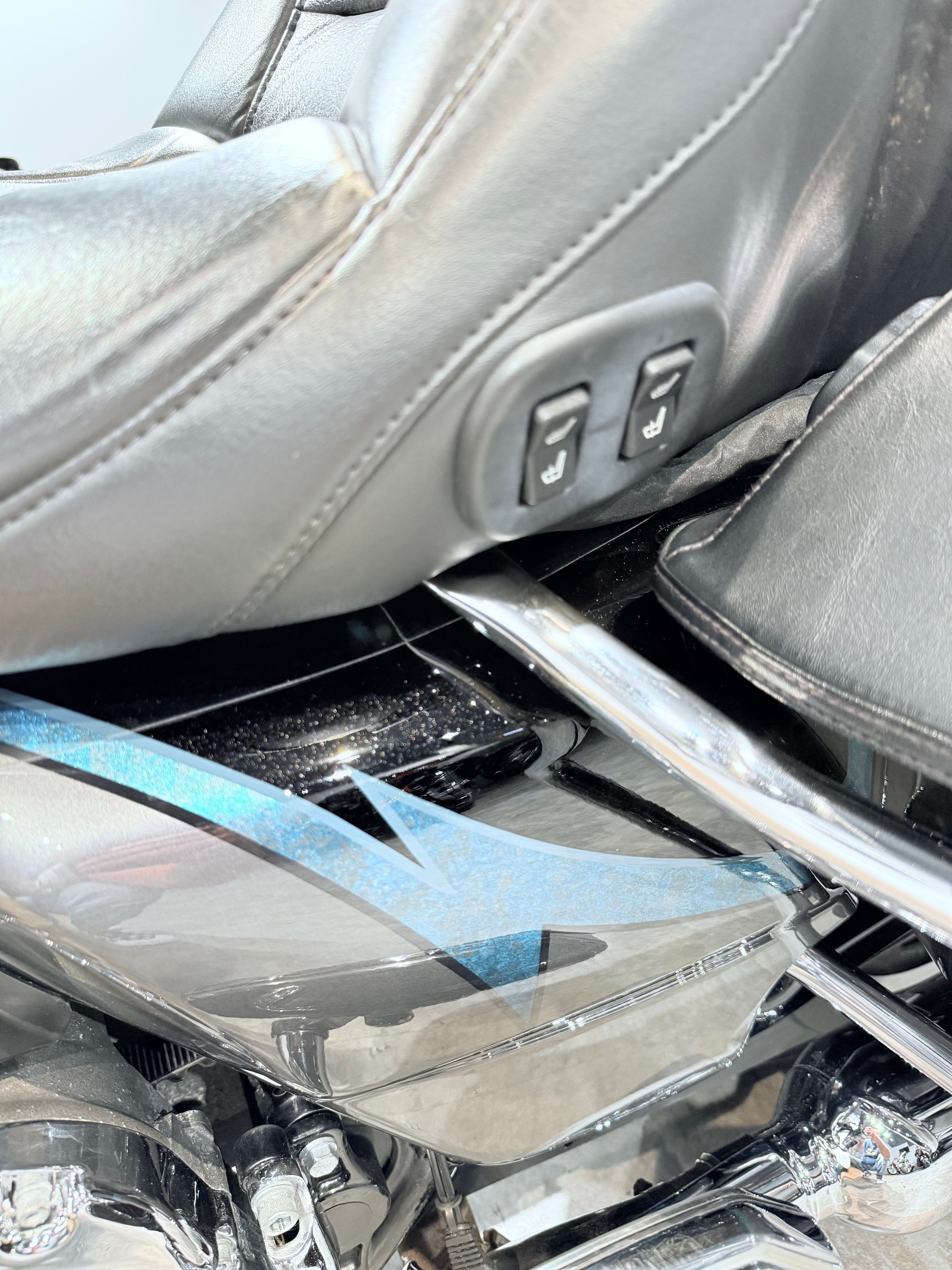 2015 CVO Limited (Carbon Charcoal). Hello Davidson, Москва. Только хорошие мотоциклы…