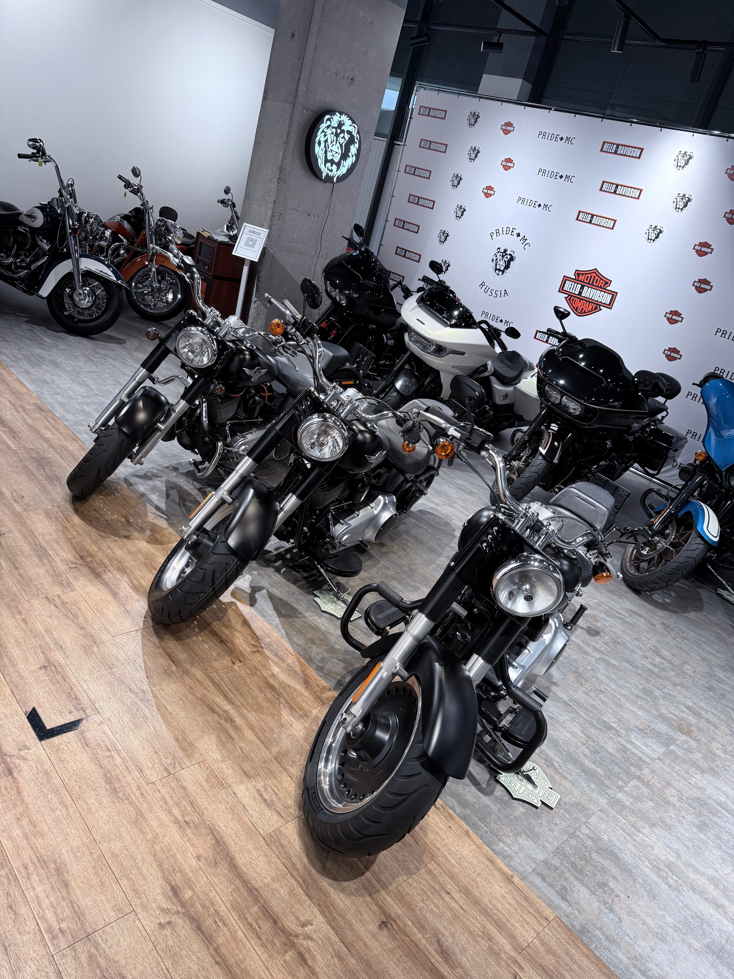 Мотоциклы Harley-Davidson 2013 Softail Black Slim ABS (Семейство Softail, Dyna). Hello Davidson, Москва. Только хорошие мотоциклы…