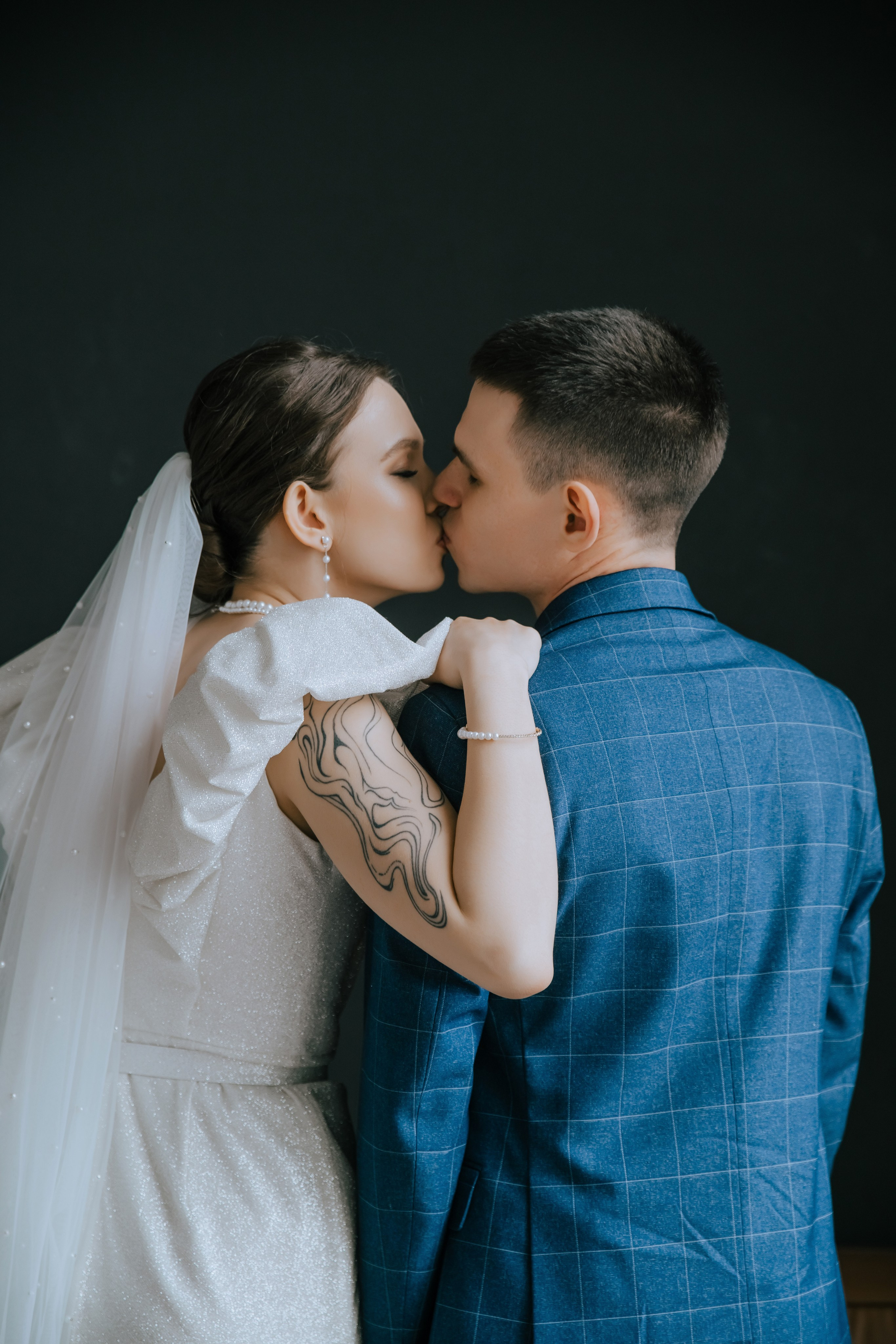 Андрей и Нелли 2.05.25. Фотограф Ярмишко Дарья. Выпускные фотокниги