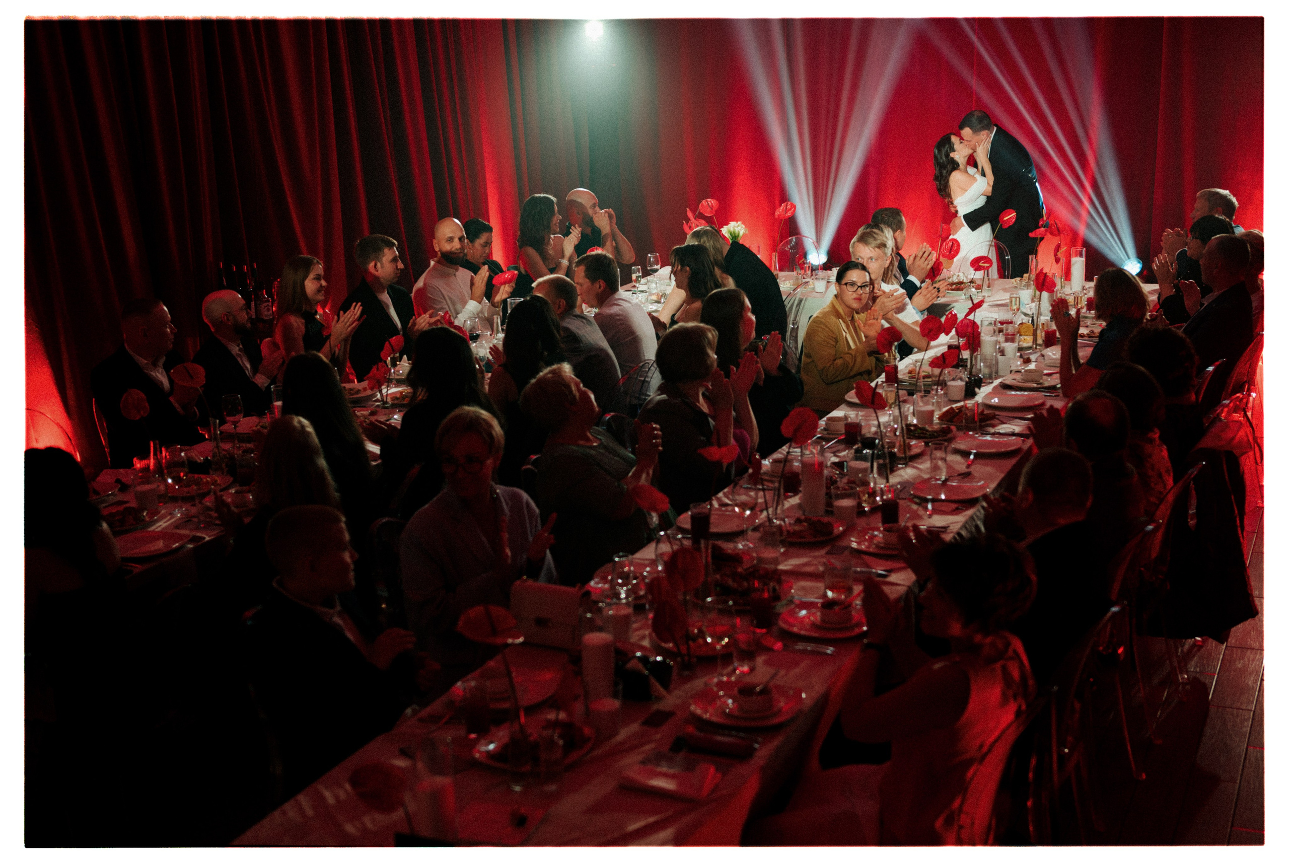 ЛЮБОВЬ КРАСНА. Свадебный и семейный фотограф Никита Корохов