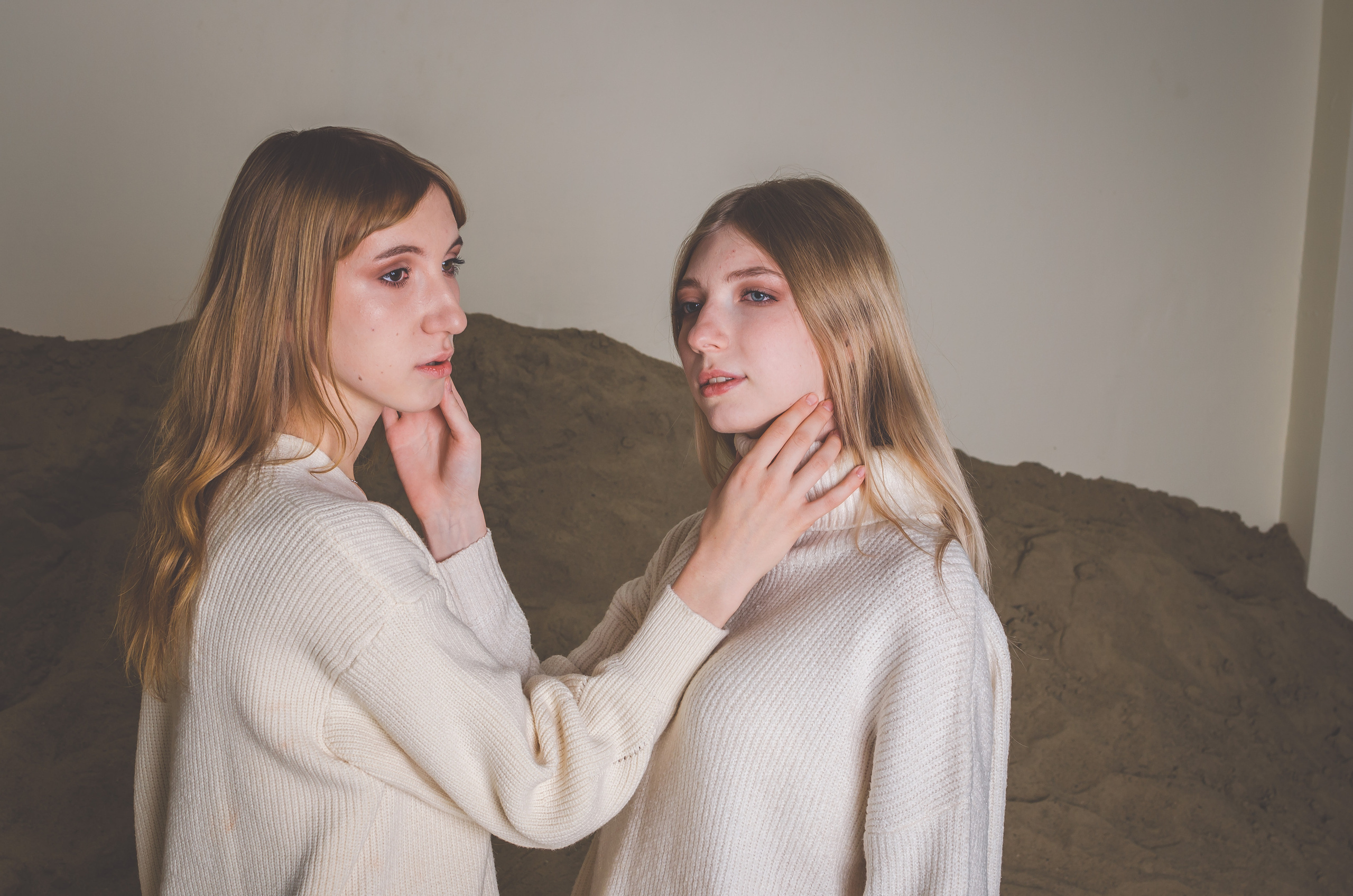 SISTERS. Фотограф Троицк Челябинская область Анастасия Штаер