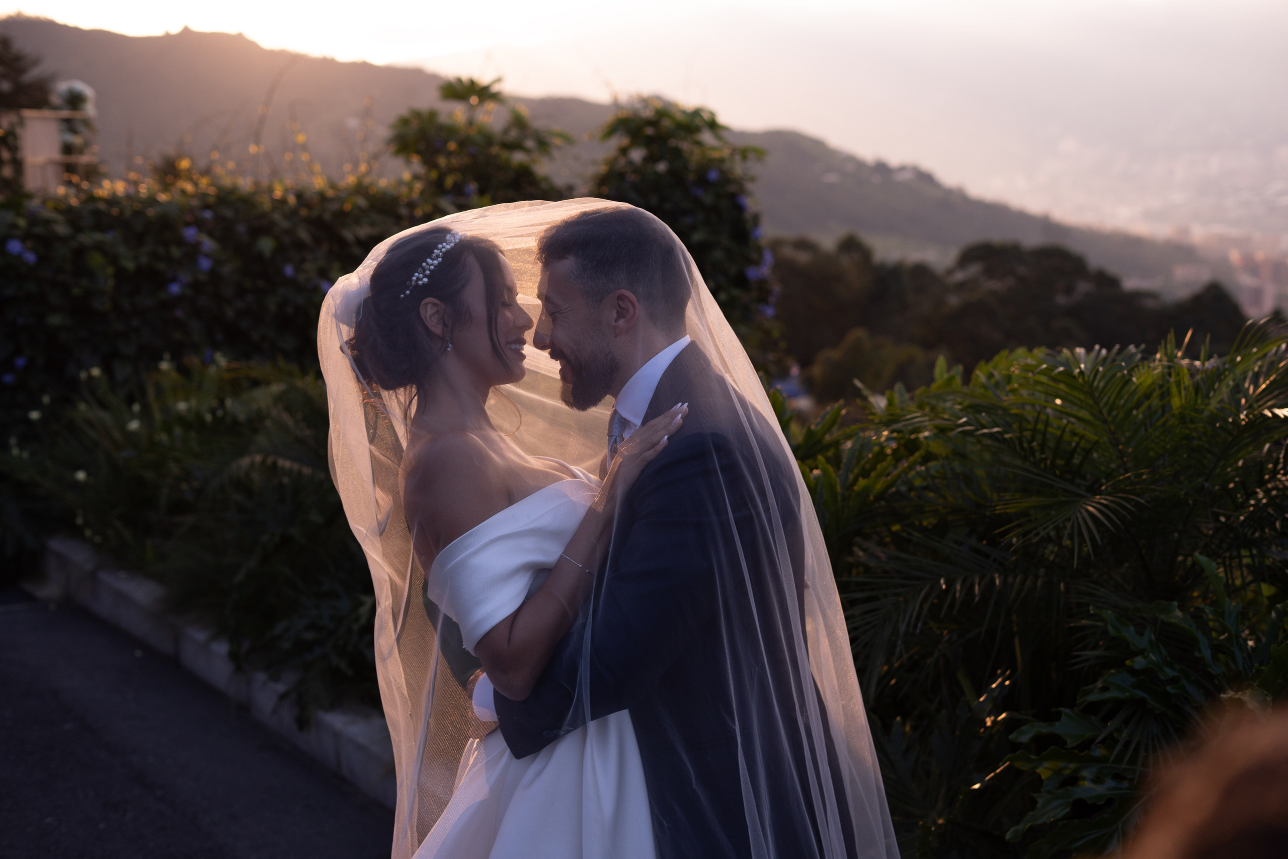 Natalia and Germano. Wedding Photographer in Barcelona and Medellin