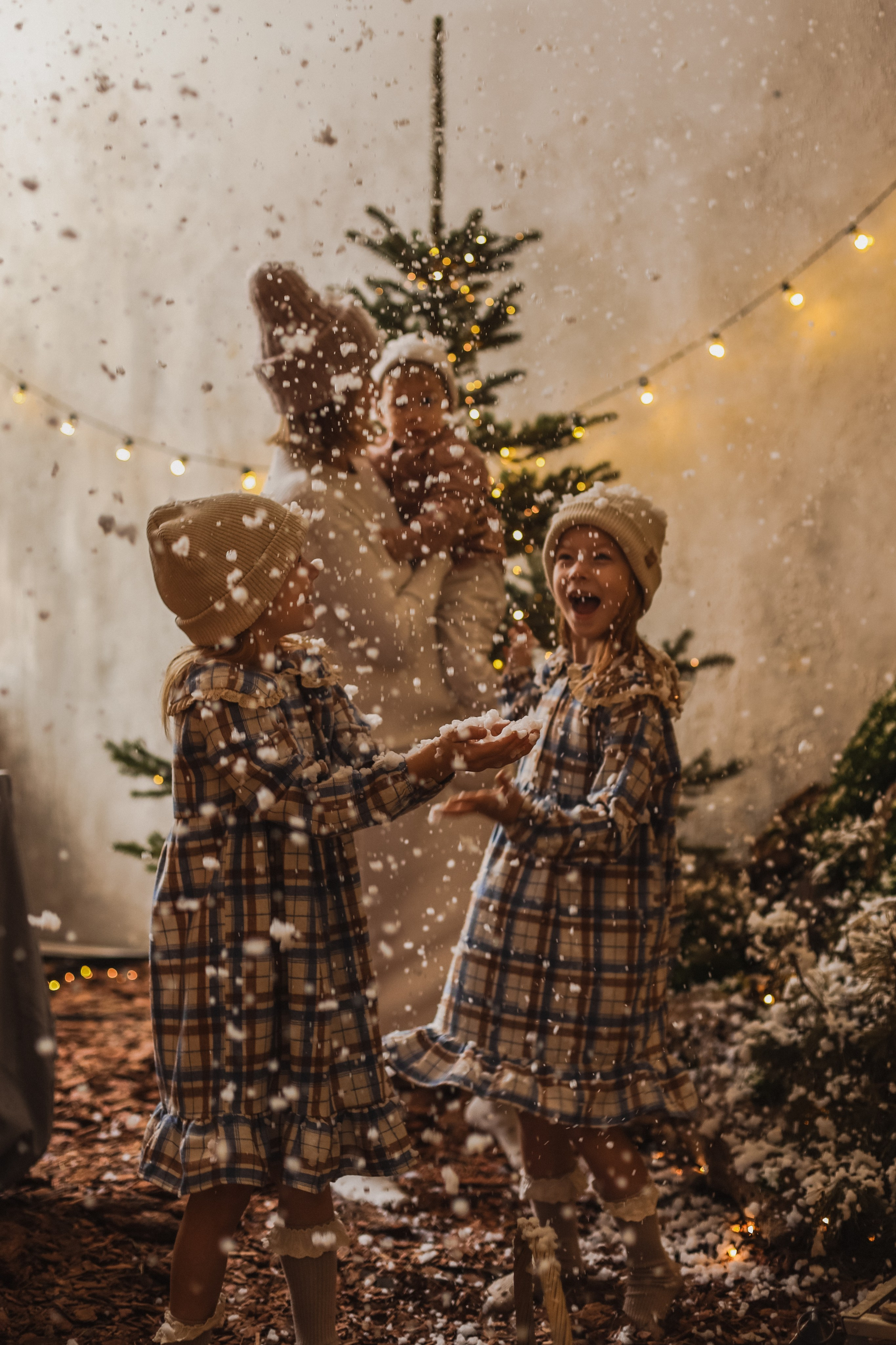 Новогодние радости. Семья Леры, Поли, Киры и Лёшеньки. Семейный фотограф в Самаре и Казани Александра Никитина