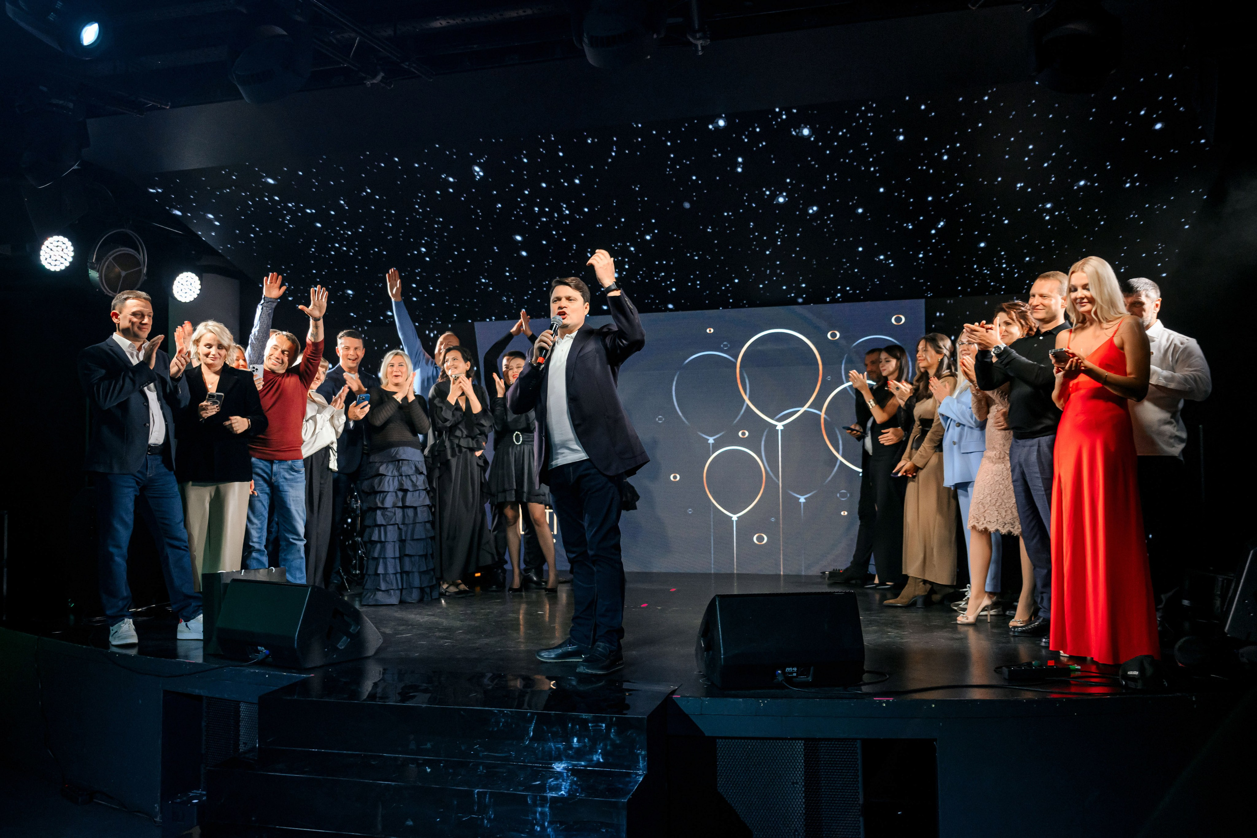 Happy Birthday. Максим Комаров — Профессиональный фотограф