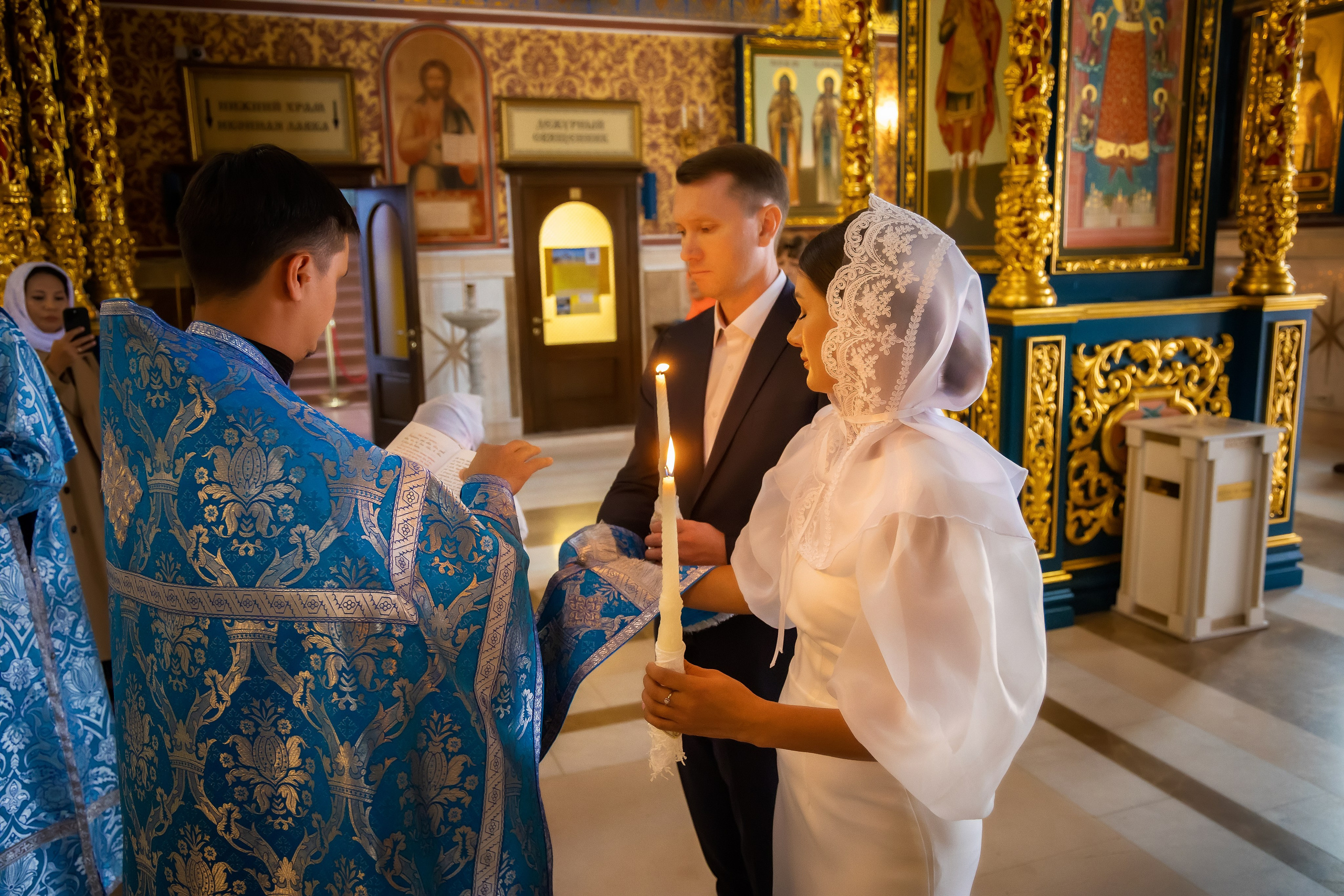 В Храме. Семейный и Свадебный фотограф в Астане Александр Астапов