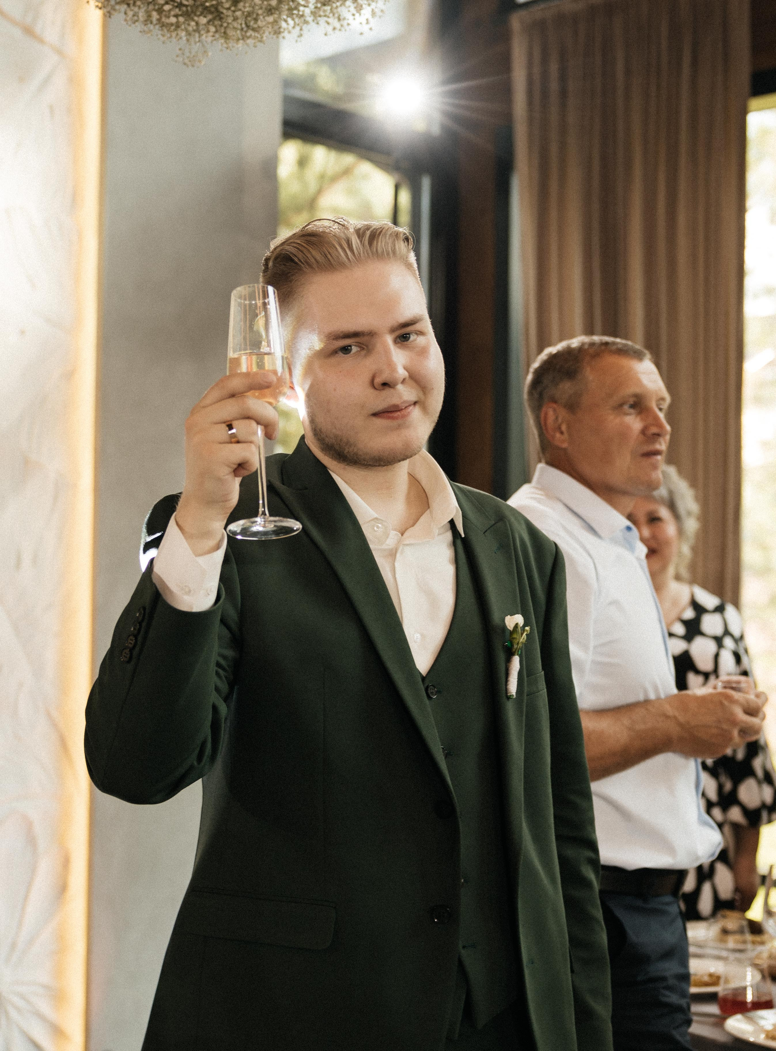 Свадебная история Тани и Саввы. Взлетаем. Свадебный и семейный фотограф Рассказова Виктория