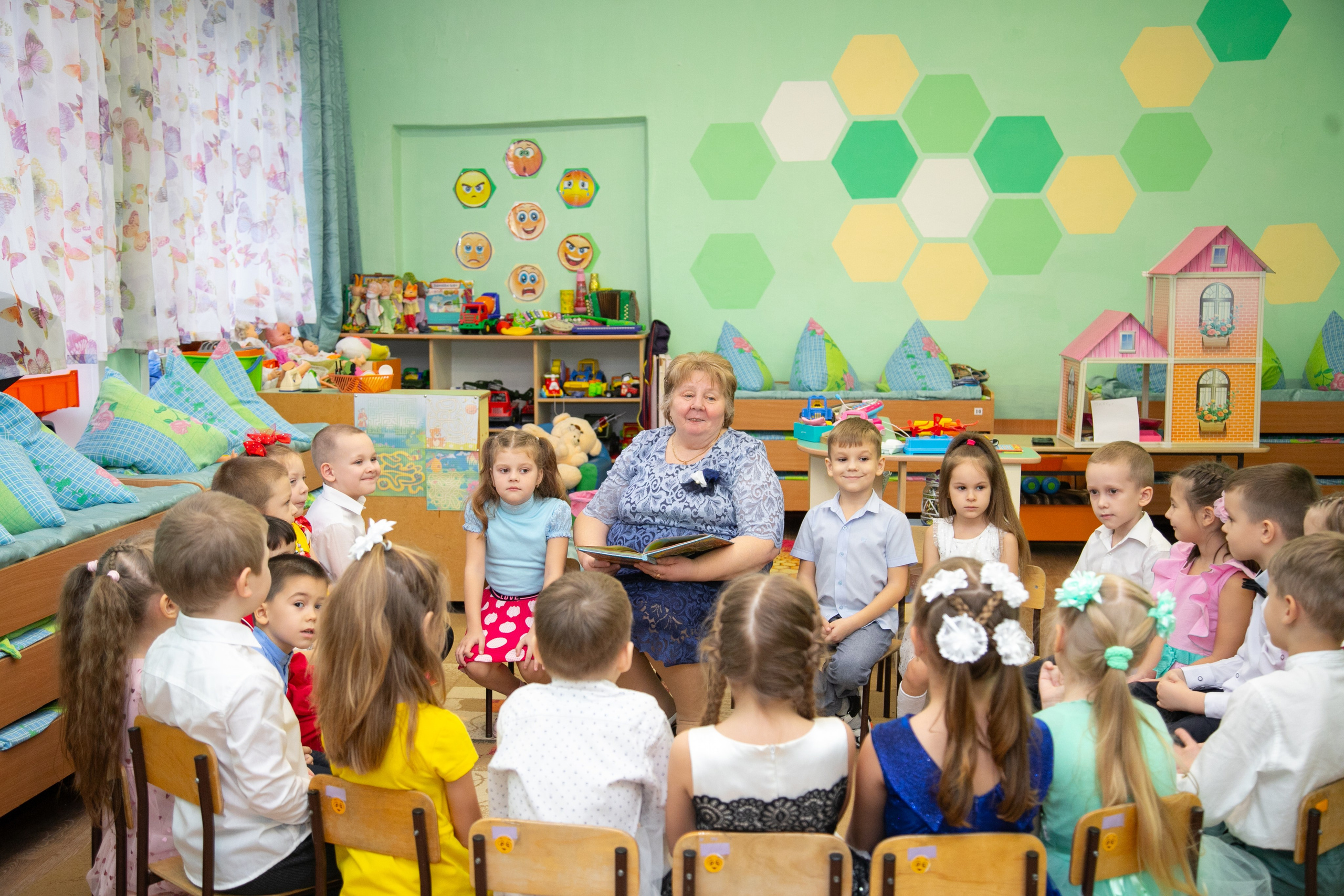 Выпускные альбомы для детского сада. Студия «Фокус» детская фотография Ольги Поповой г. Бийск