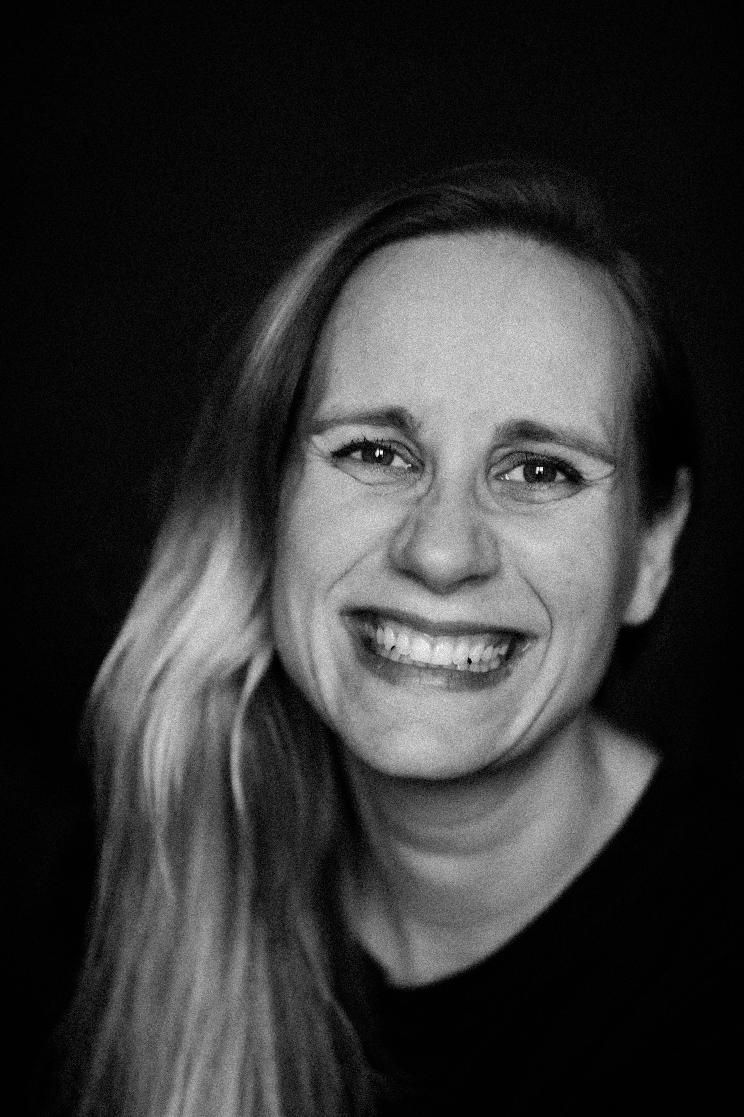 Ч/б Лиза. Фотограф в Санкт-Петербурге Маргарита Мирошниченко