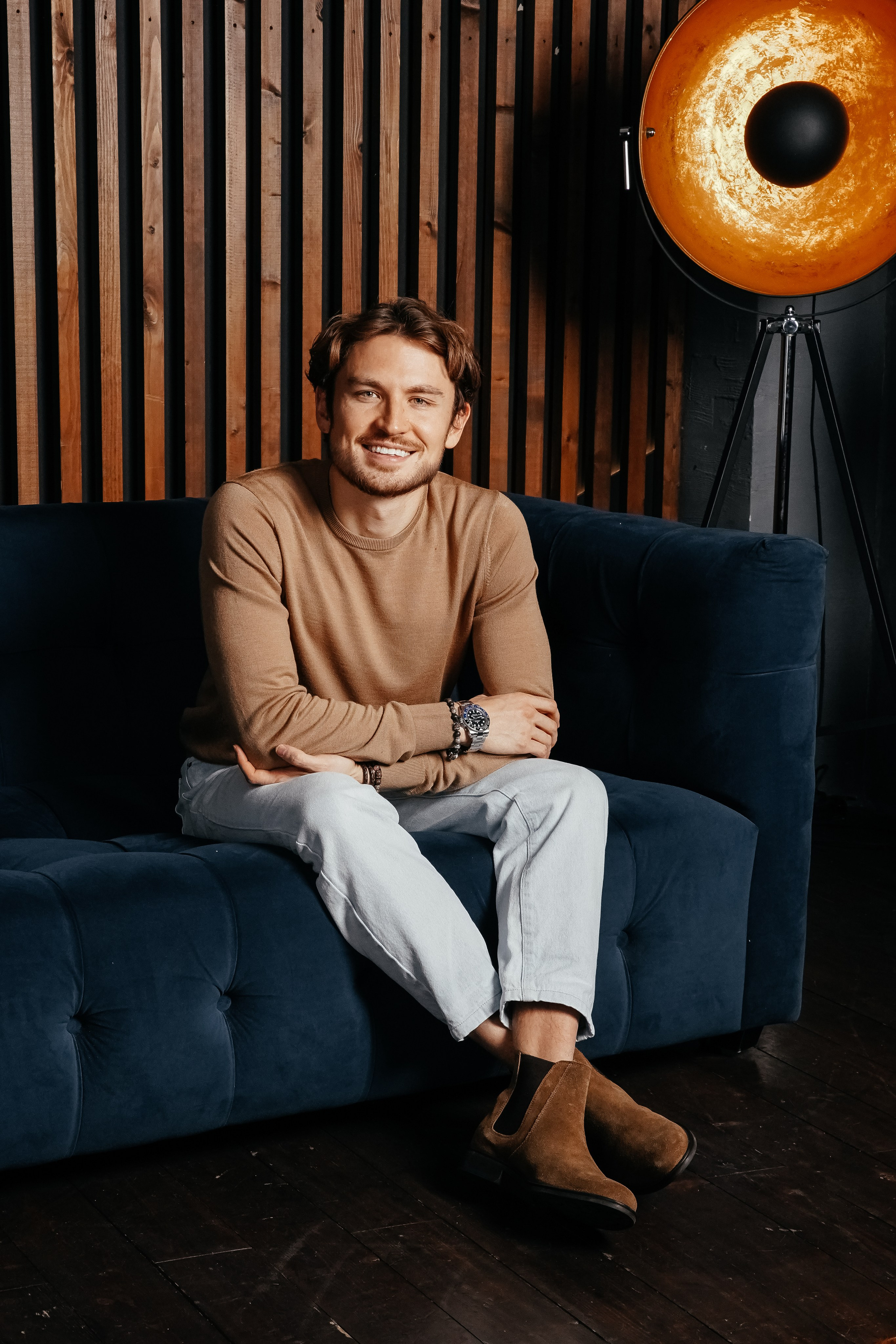 Business. AMODEO STUDIO