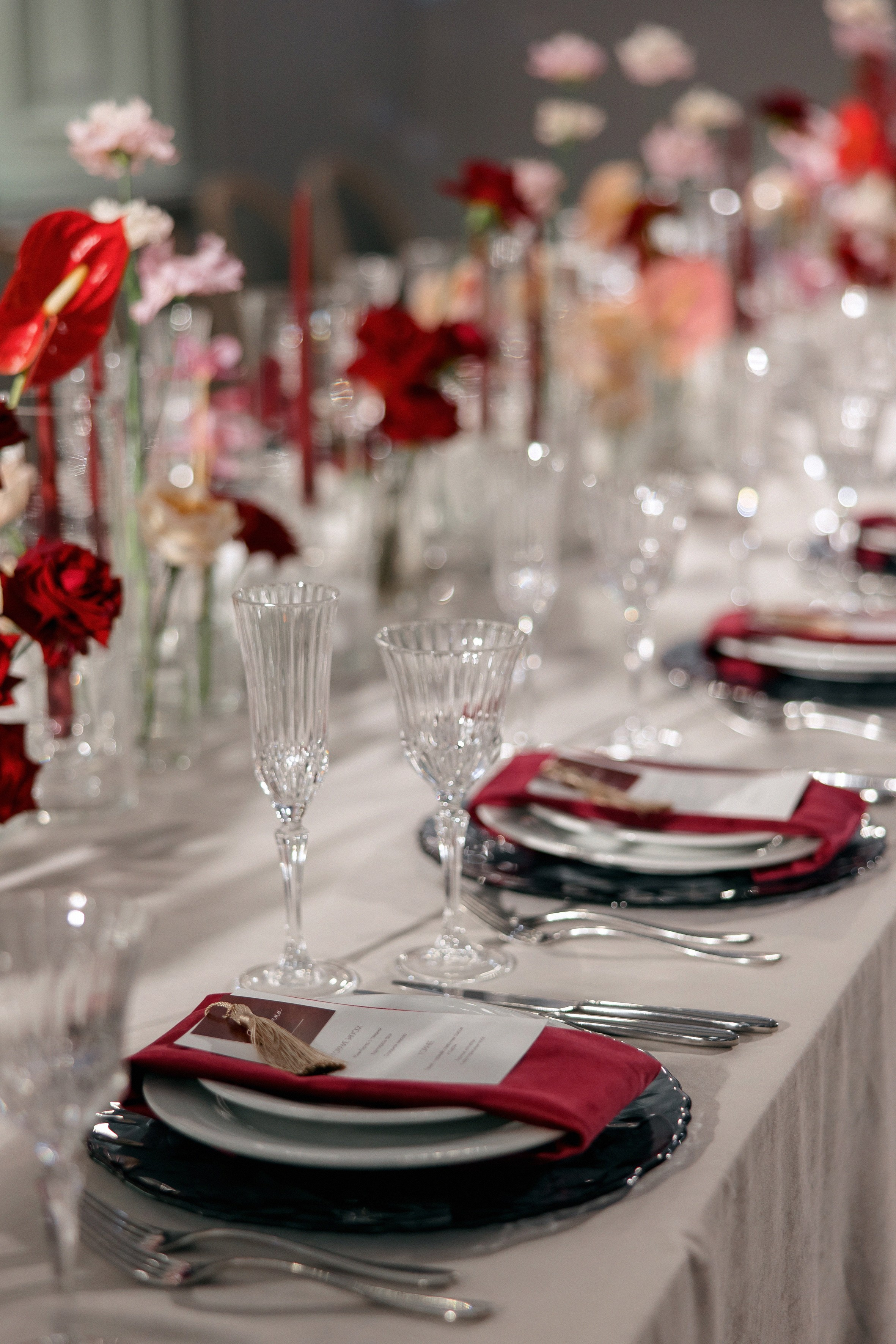 Юлия и Александр в отеле '12 причин' и кафе 'Мишель'. Свадебный фотограф Москва