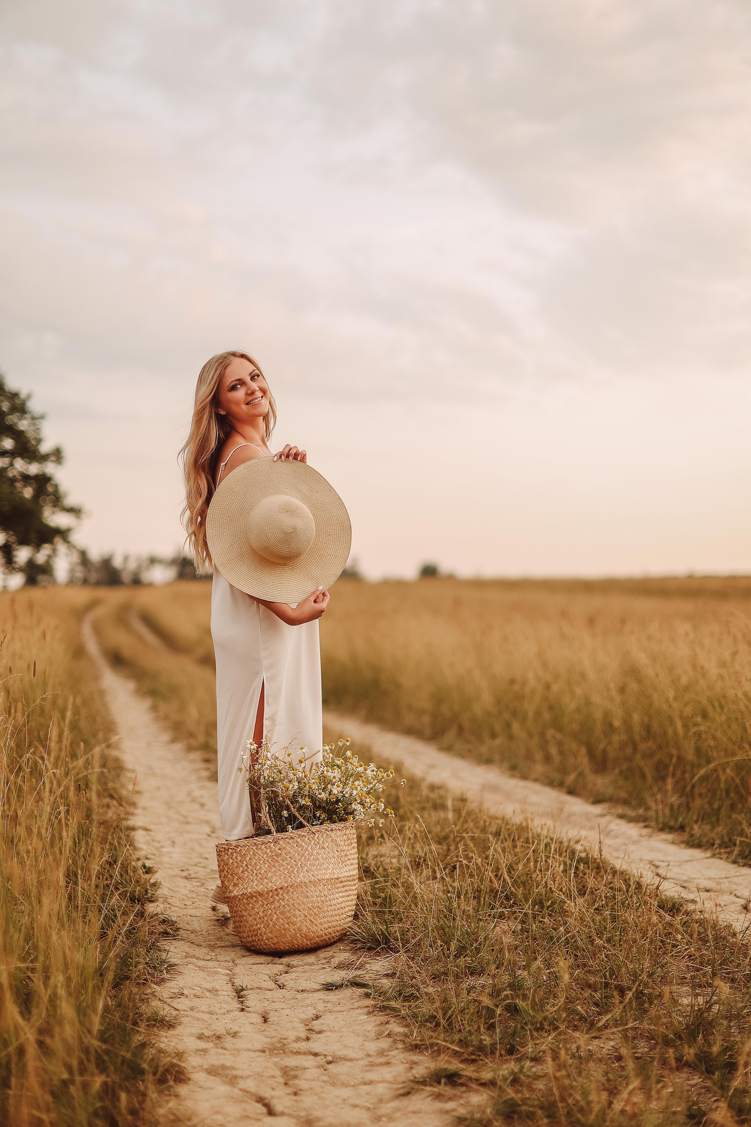 У дуба. Фотограф Алена Малинина в Санкт-Петербурге Пушкин Питер СПб Семейные и детские фотосессии
