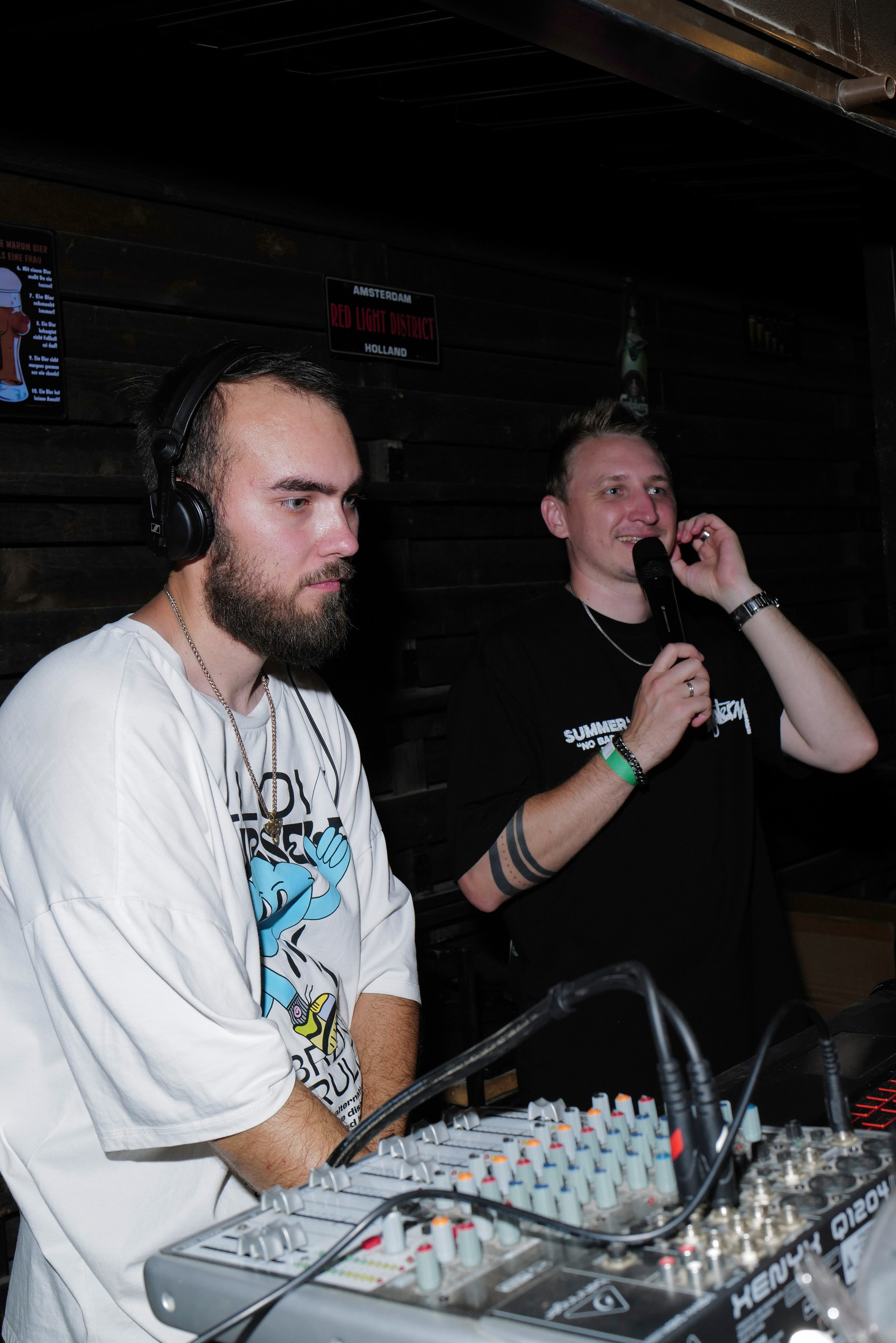 BBQ Безлимит (Bahnhof). Maxon Magnusson