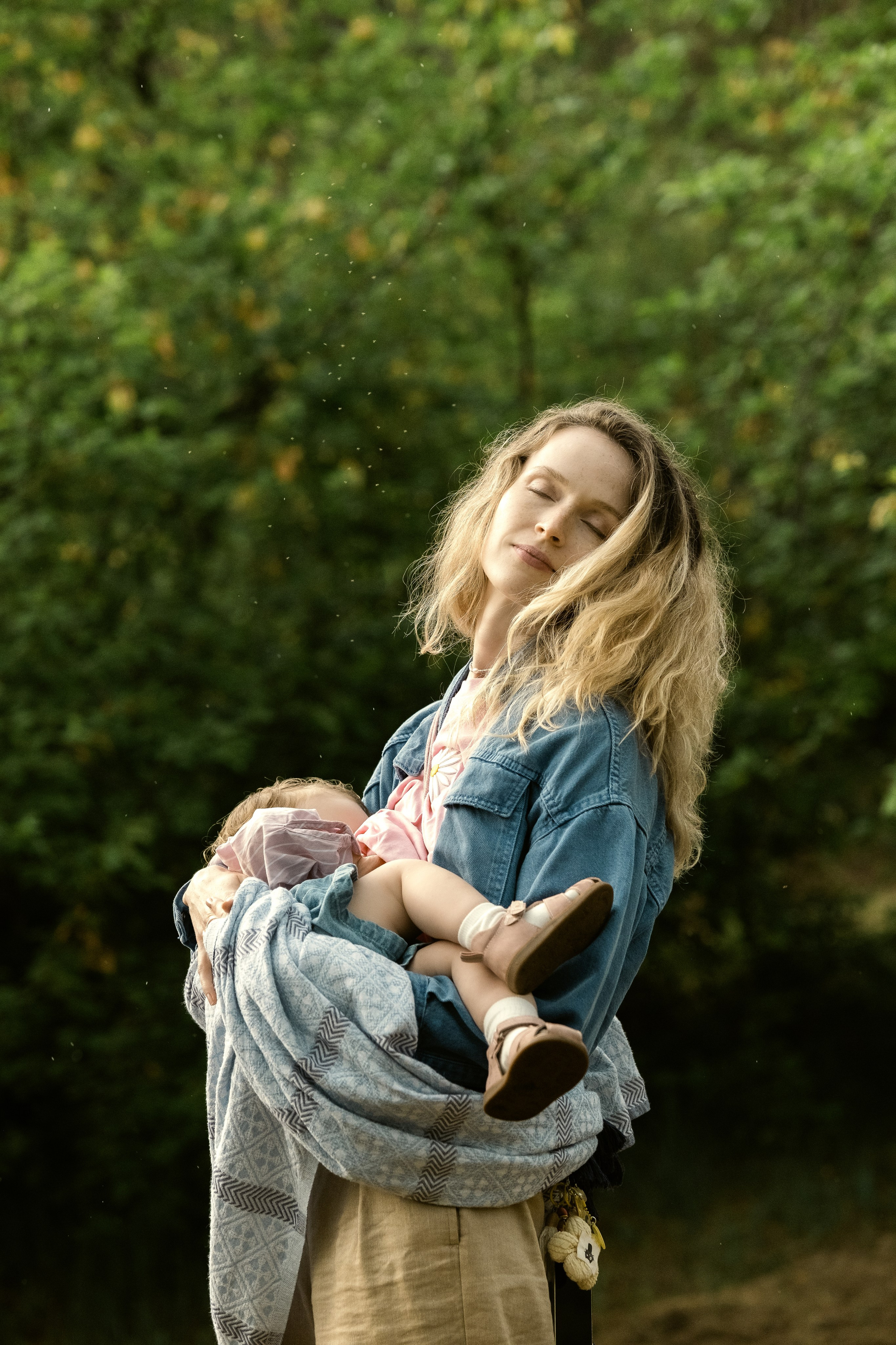 Семейная фотосессия на природе. Портретный фотограф в Чите Анна Камратова. Помогу Вам создать историю, в которой Вы — главный герой!