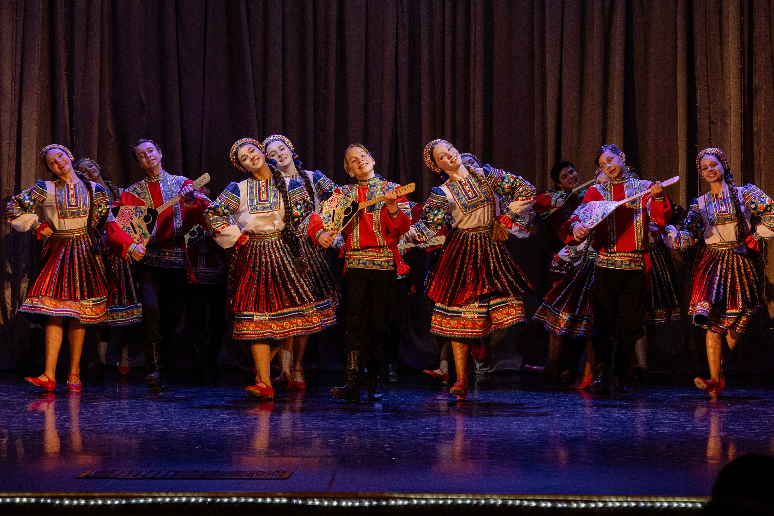 Сибирские узоры ДК Ефремова. Фотограф Юлия Мальцева