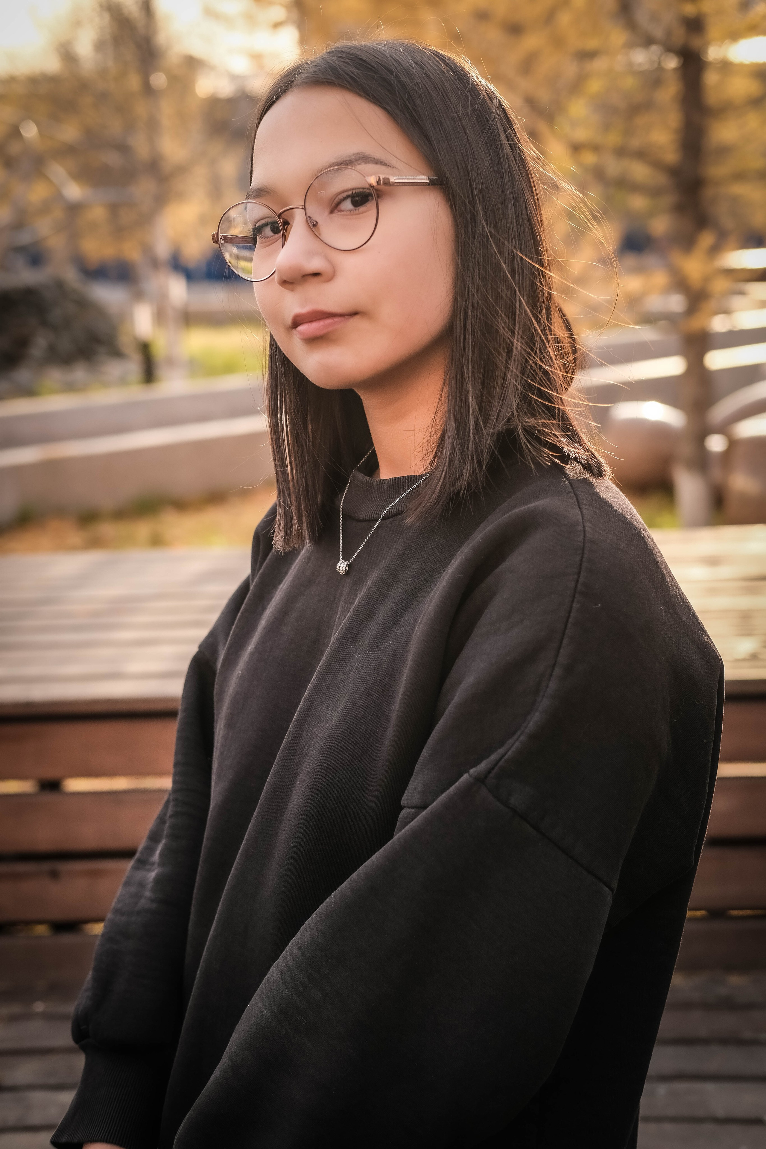 9 класс (прогулочная). Фотограф Елена Дегтярева. Семейная, детская и школьная фотография в Тюмени. Яркие и живые снимки, которые сохранят историю вашей семьи