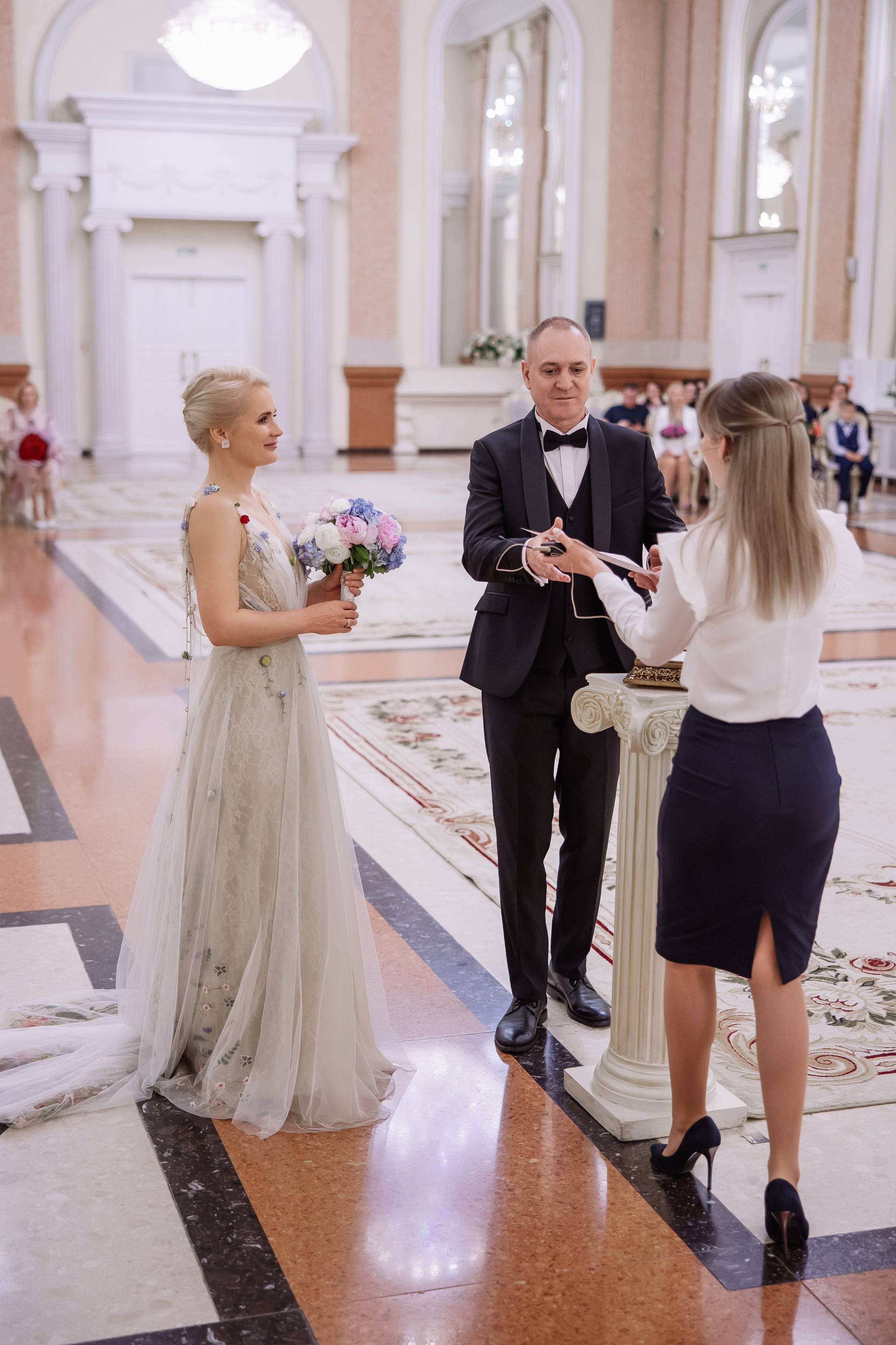 Сборы жениха и невесты, ЗАГС. Фотограф в Краснодаре