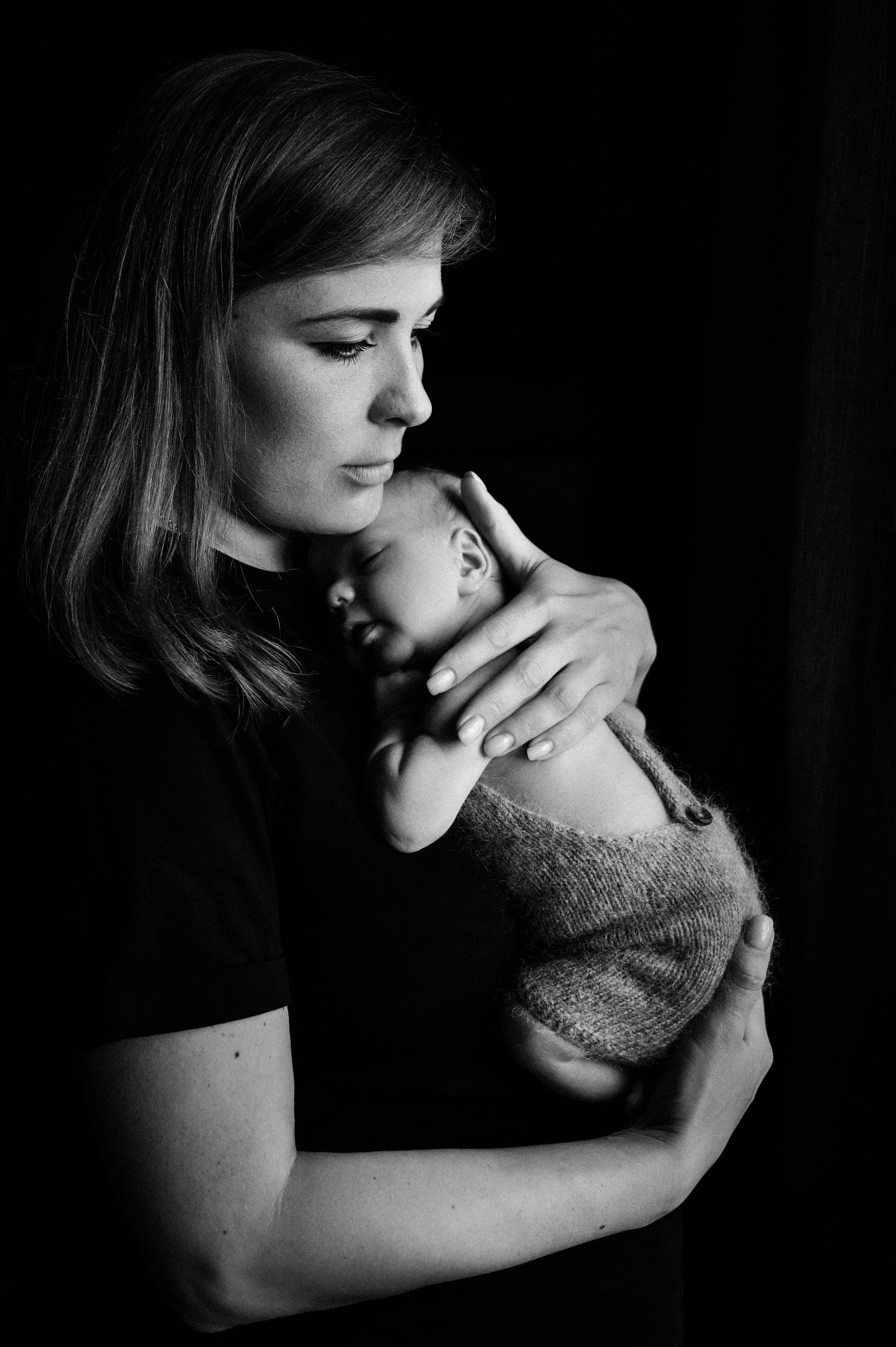 Черно белые фото. Фотограф новорожденных малышей в Санкт-Петербурге