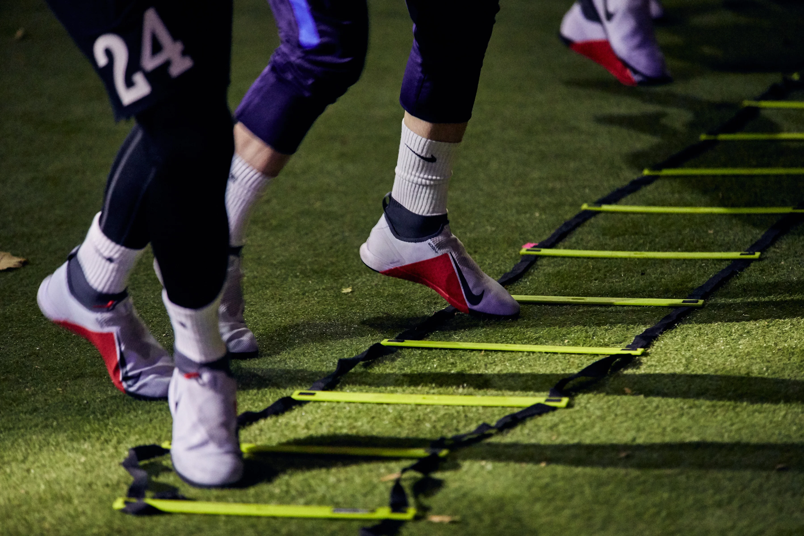 Nike Phantom campaign. Спортивный и бизнес фотограф Арсений Голышкин