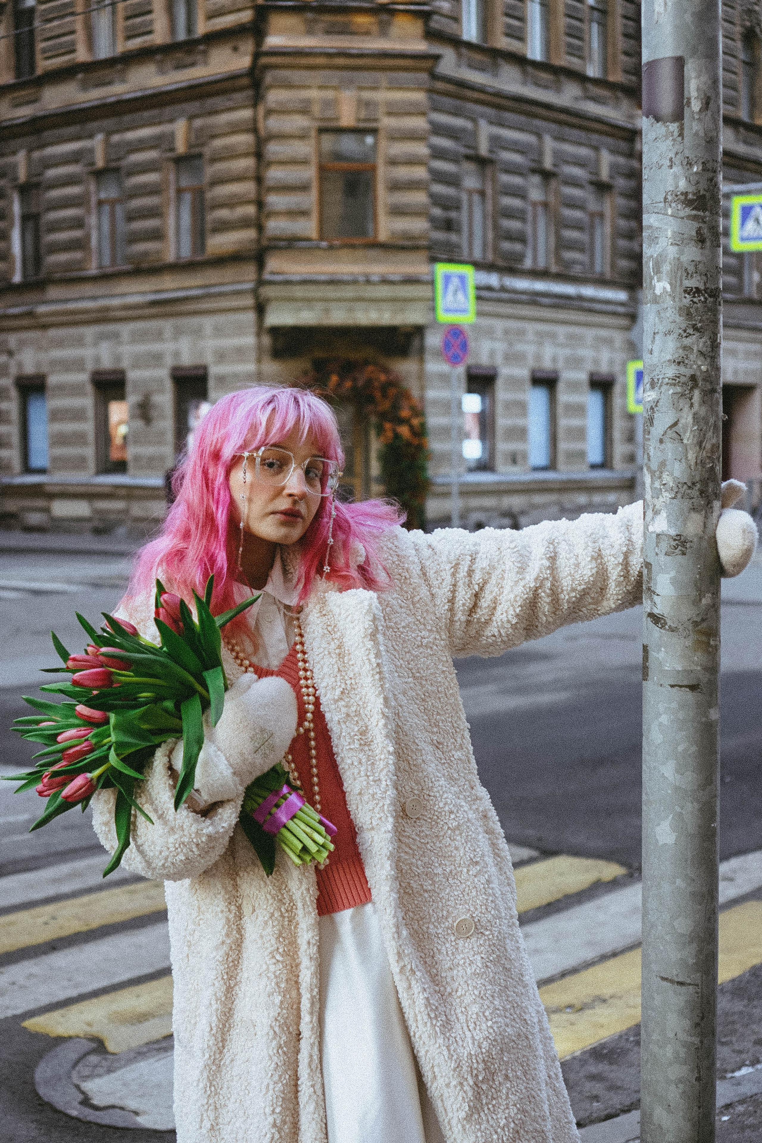 Прогулочная фотосессия с тюльпанами. Профессиональный фотограф, Санкт-Петербург — Виктория Богомолова