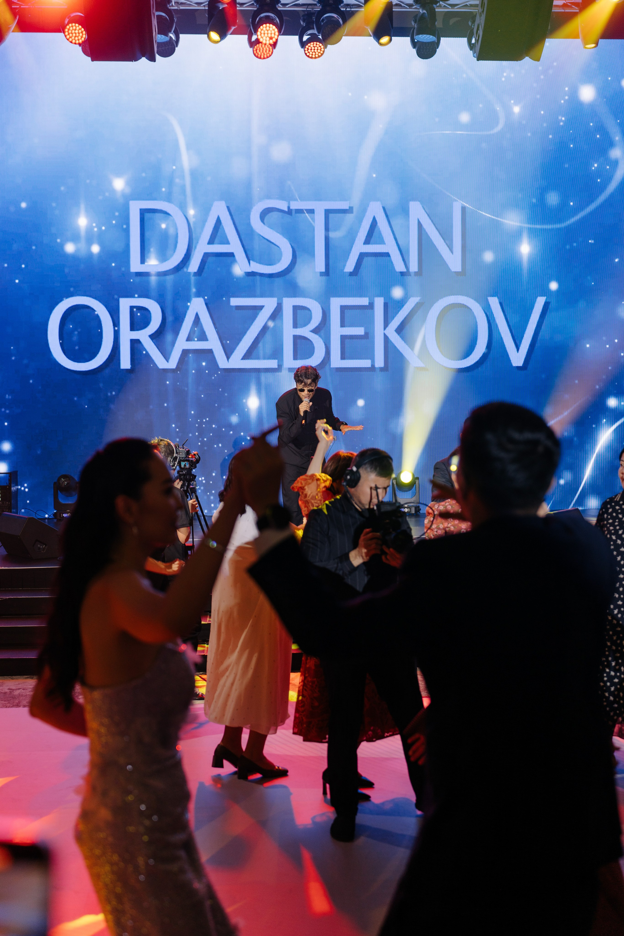 Ay-Dana Uzatu. ___________________________________________________