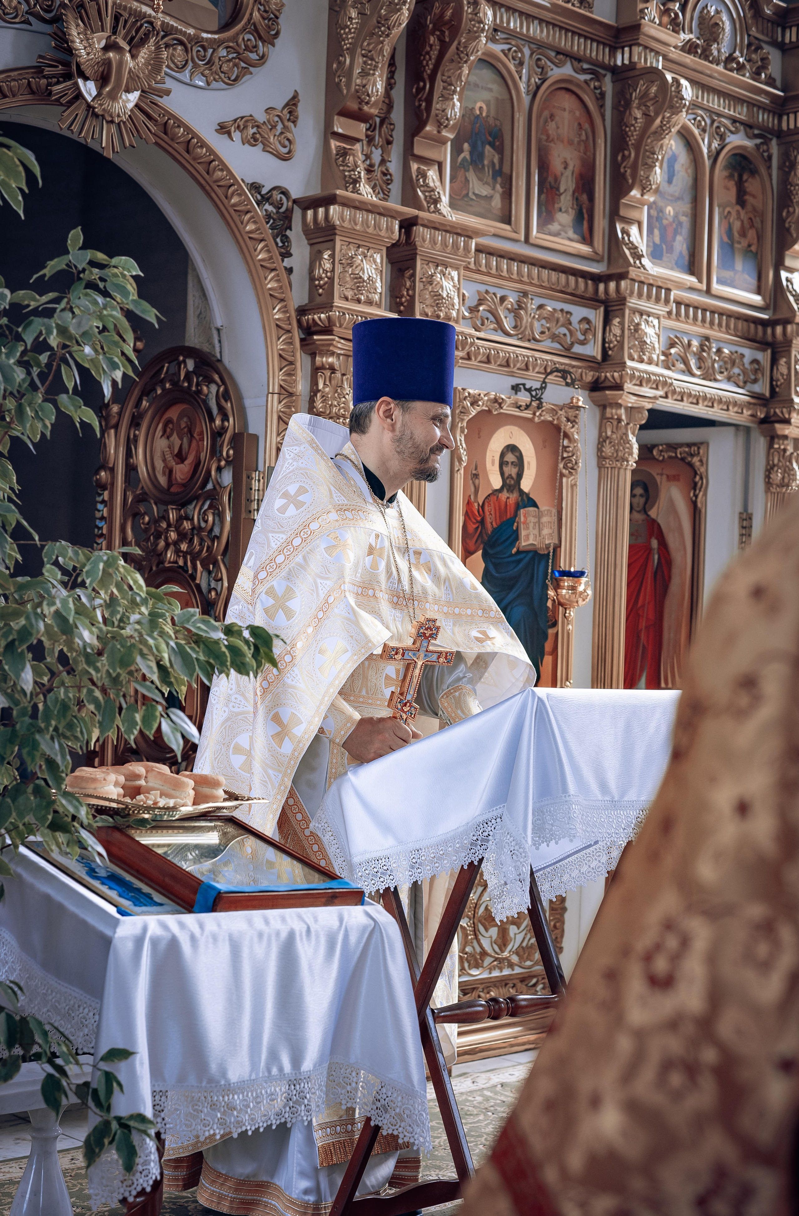 Воскресная служба в Рождественско-Николаевском храме. Фотографы крещения/венчания  Красноярск Татьяна и Вячеслав Переваловы
