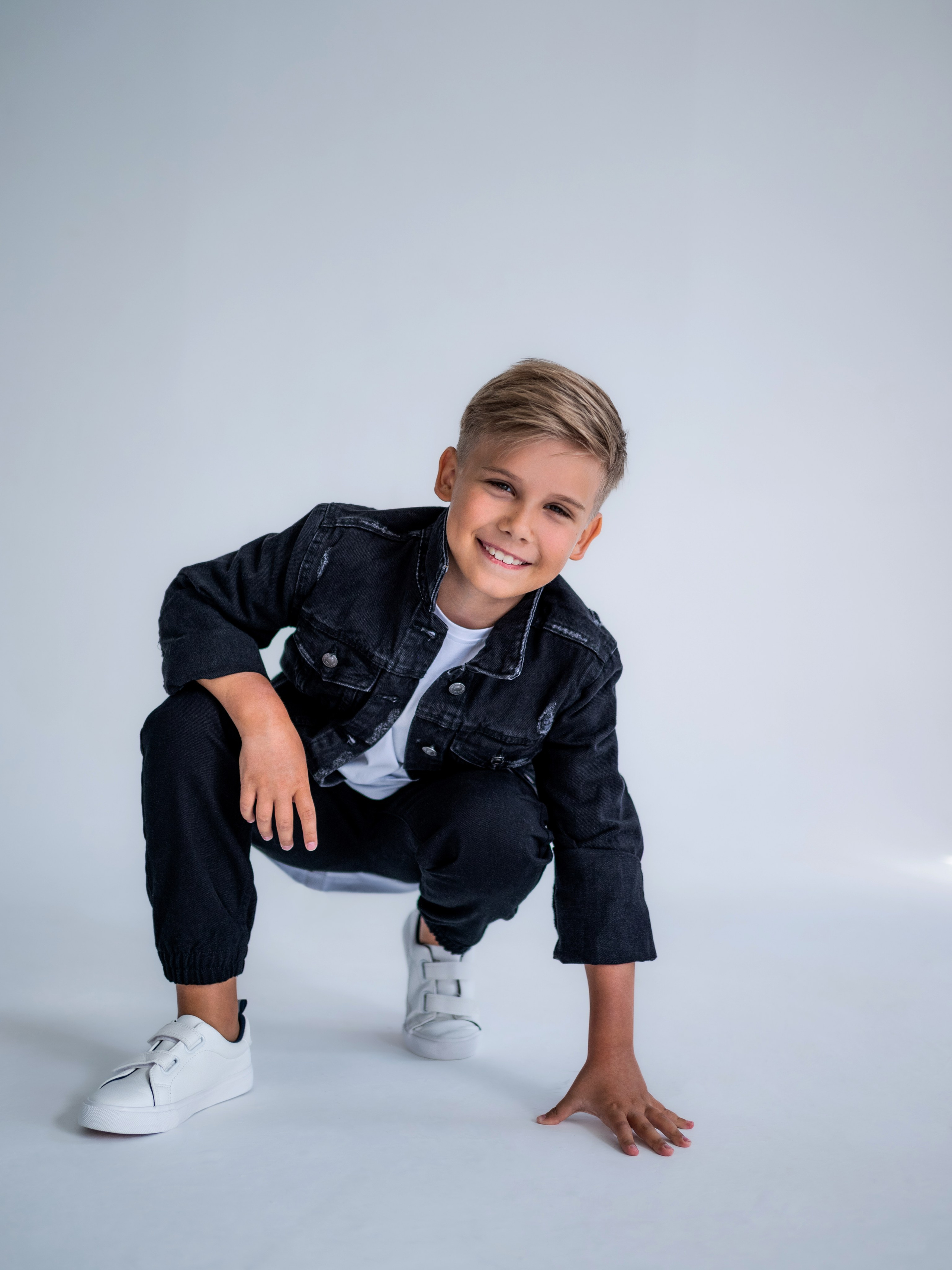 Модельное портфолио. Фотограф Москва Виктория Вишневская актерское / модельное портфолио