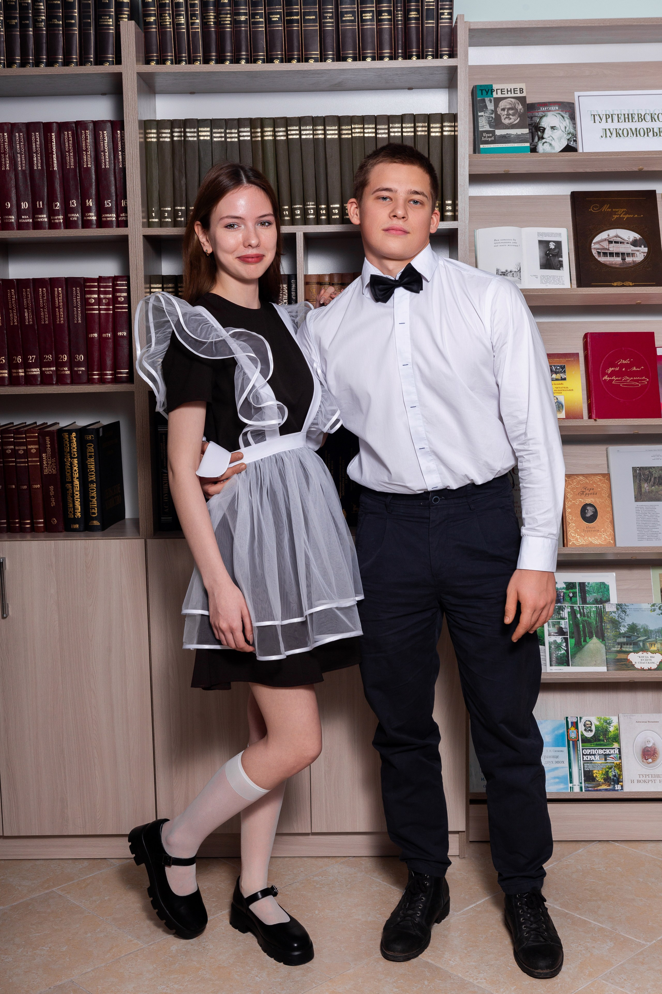 Съемка в библиотеке для 11 класса #2. Профессиональный фотограф в Мценске и Орловской области