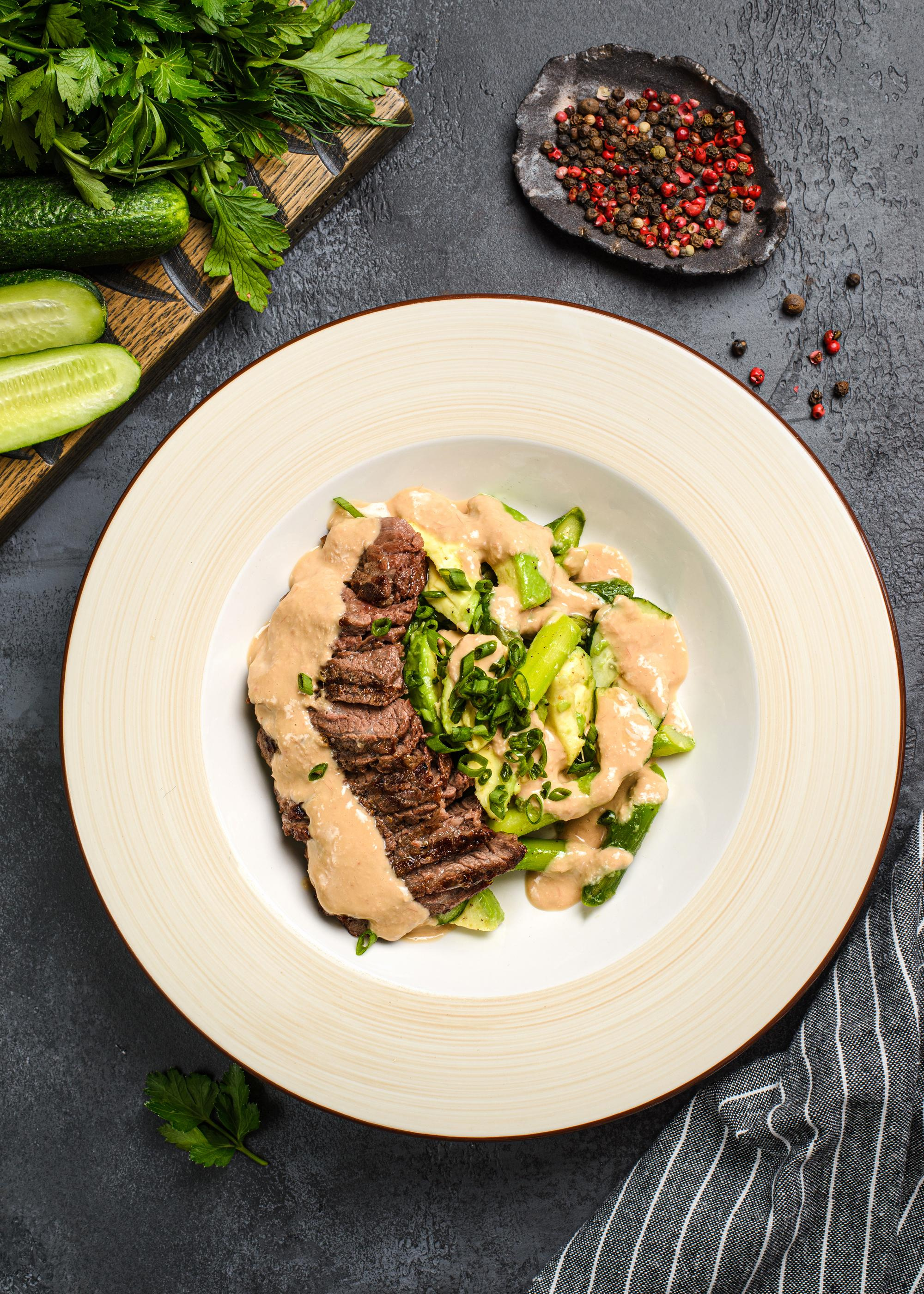 Говядина с соусом 