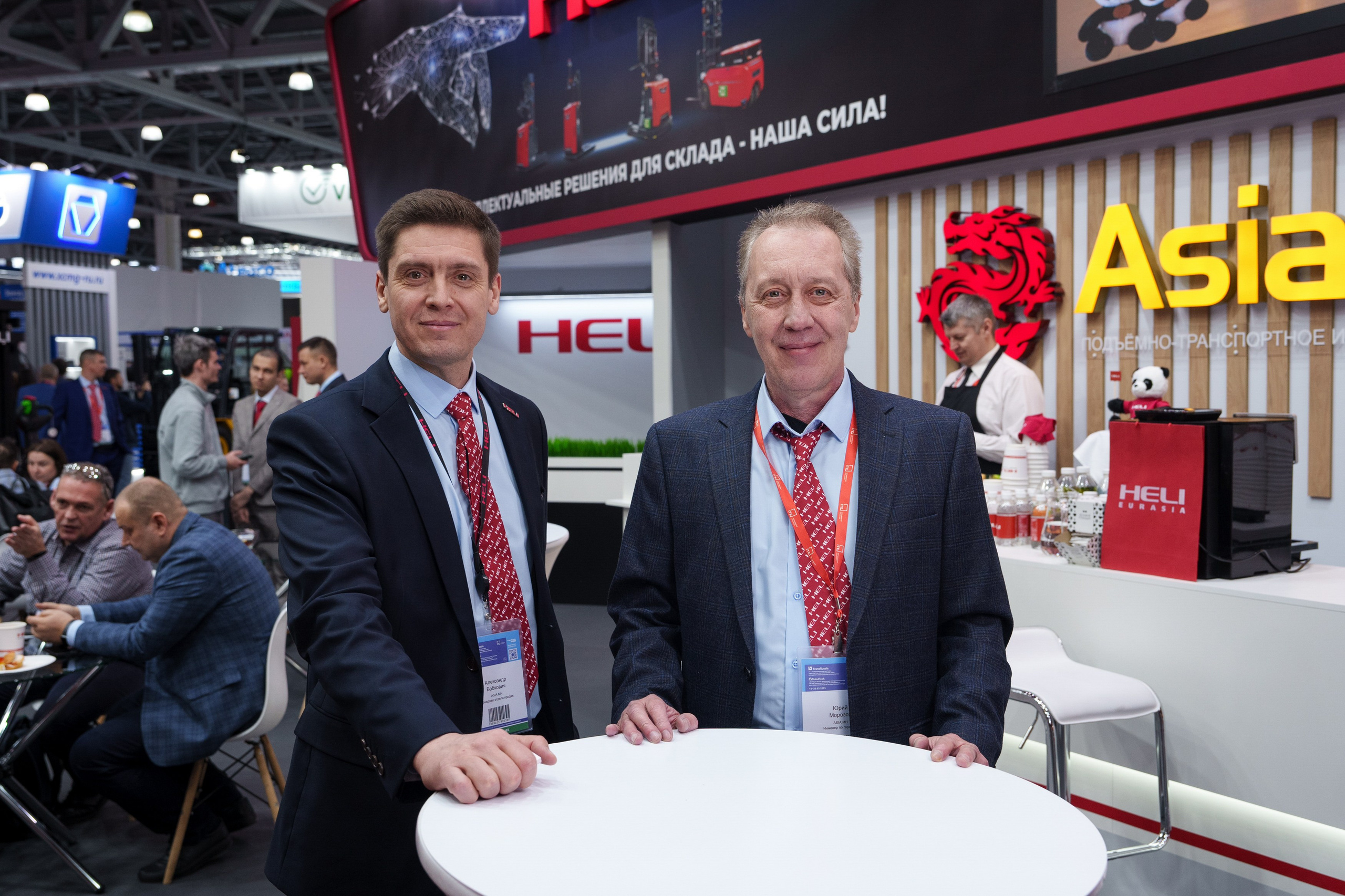 HELI. Стенд в Крокус Экспо. Фотограф Саша Блюз