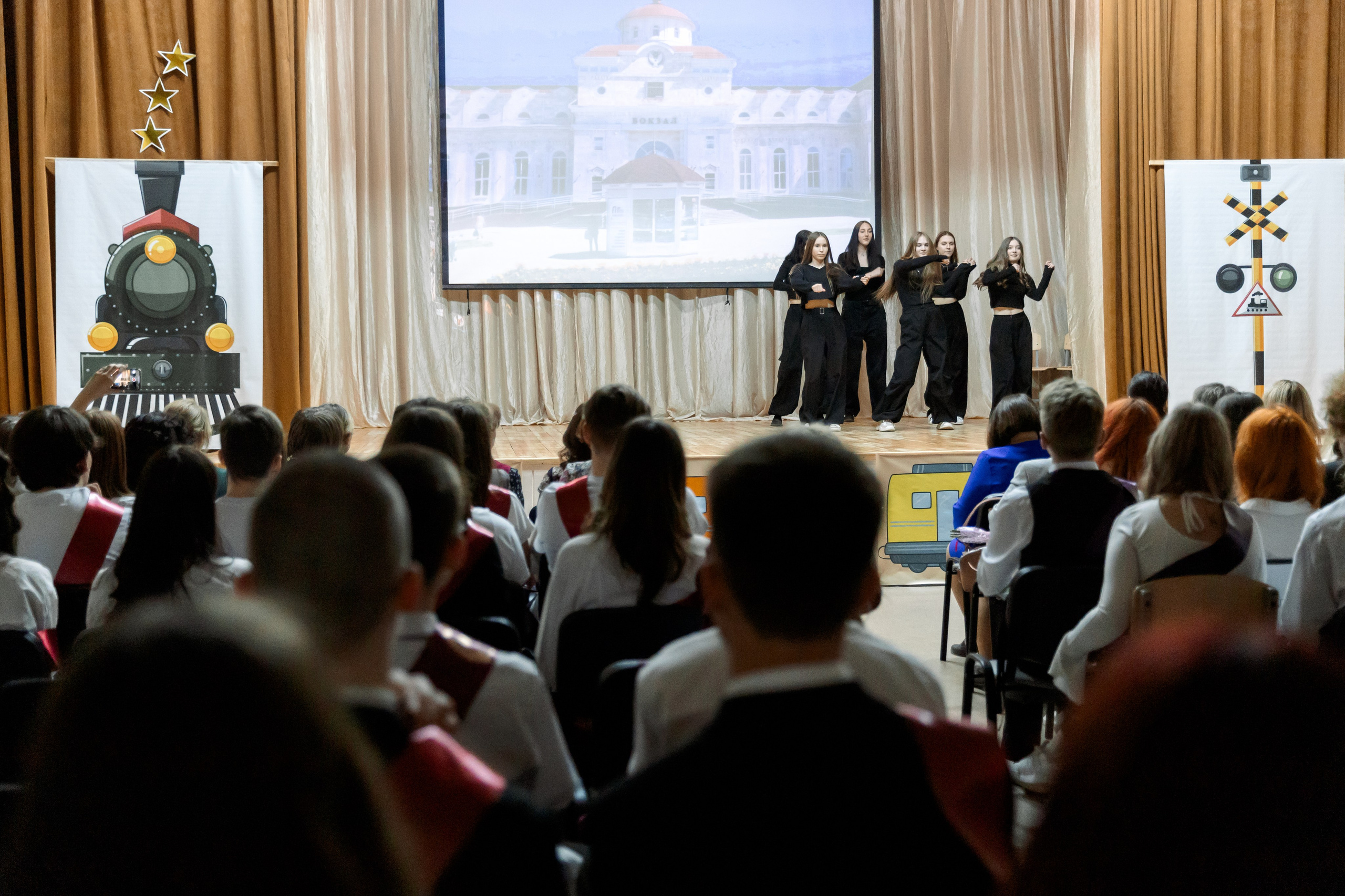 Выпускной шк 88 9-е кл. 24.05.2024. Свадебный и Семейный фотограф г. Ижевск Гульназ Солдатова. Гульназ фото