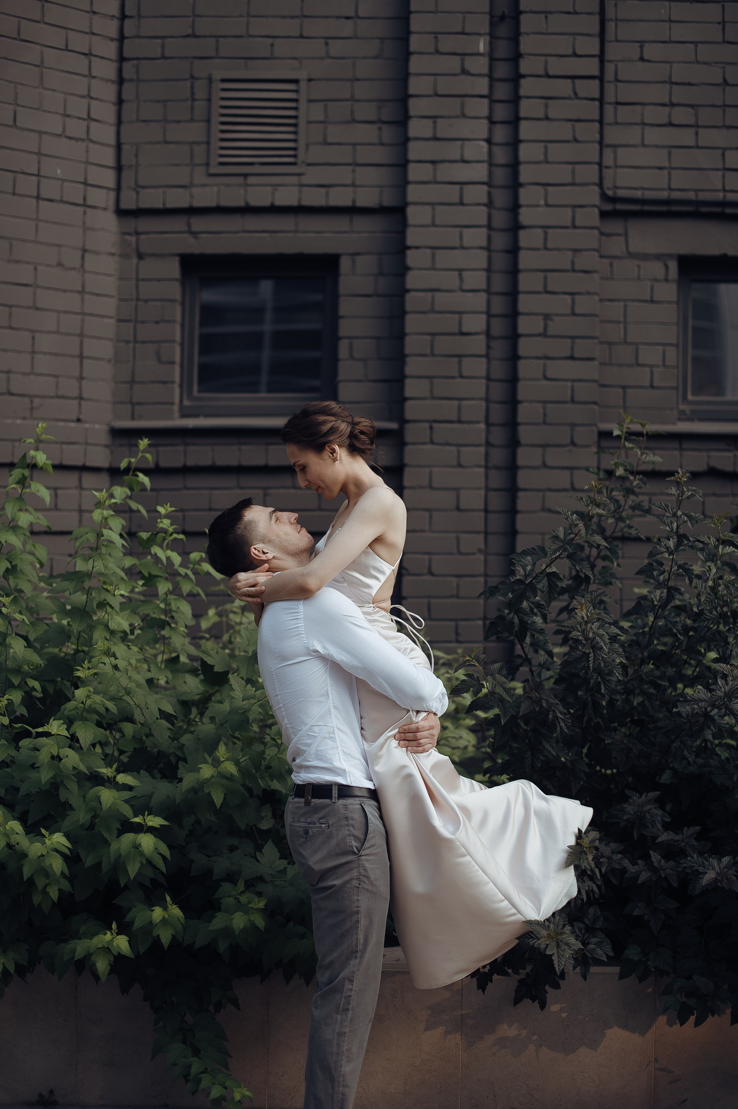 Свадебный вечер Ивана и Татьяны, любовь на закате. Свадебный фотограф в Ярославле Денис Медоваров