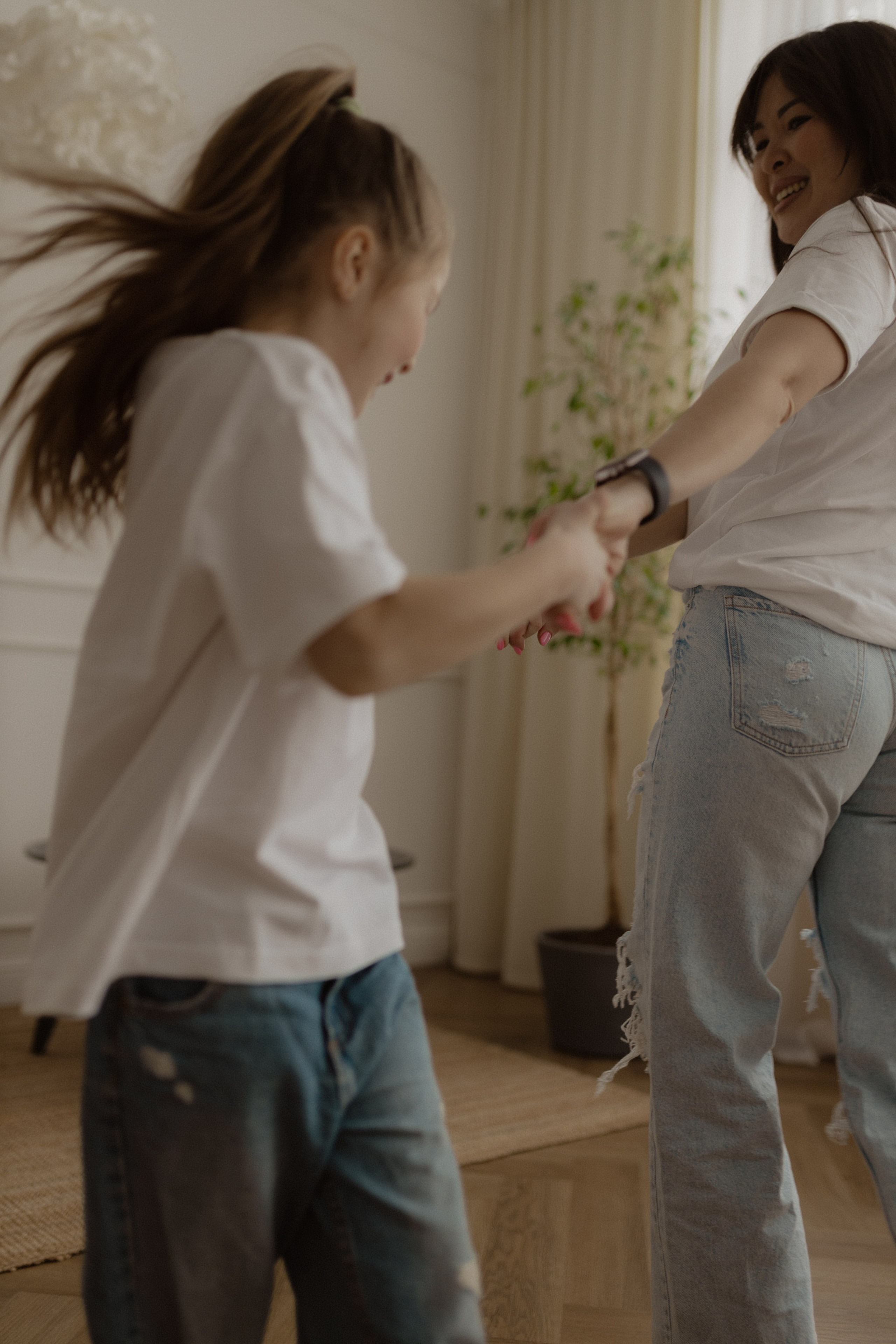 Лилия и Алиса. DARYA.BELKINA