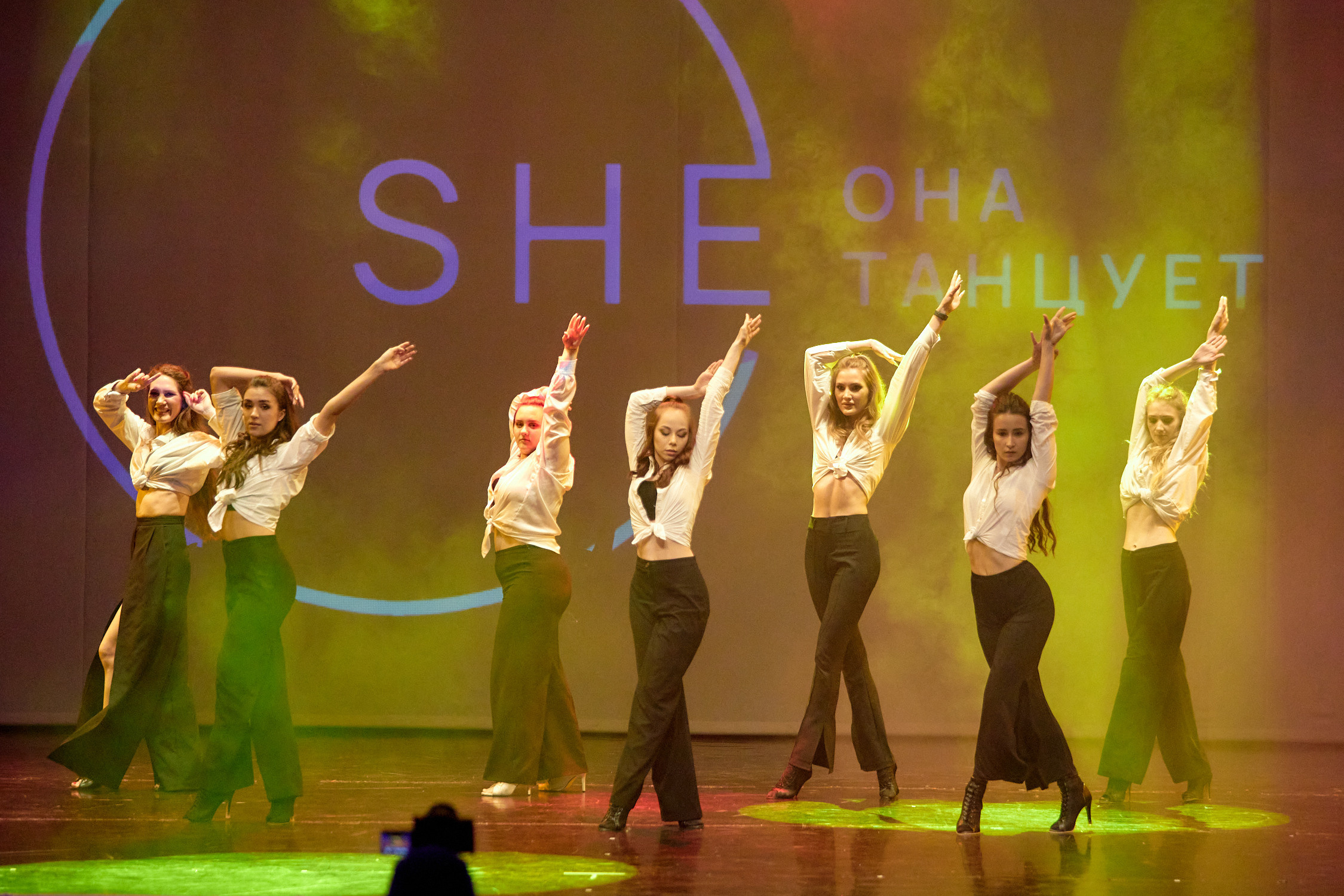 SHE: Она танцует. Отчётный концерт. Репортажный фотограф Владивосток Анастасия Сокольникова