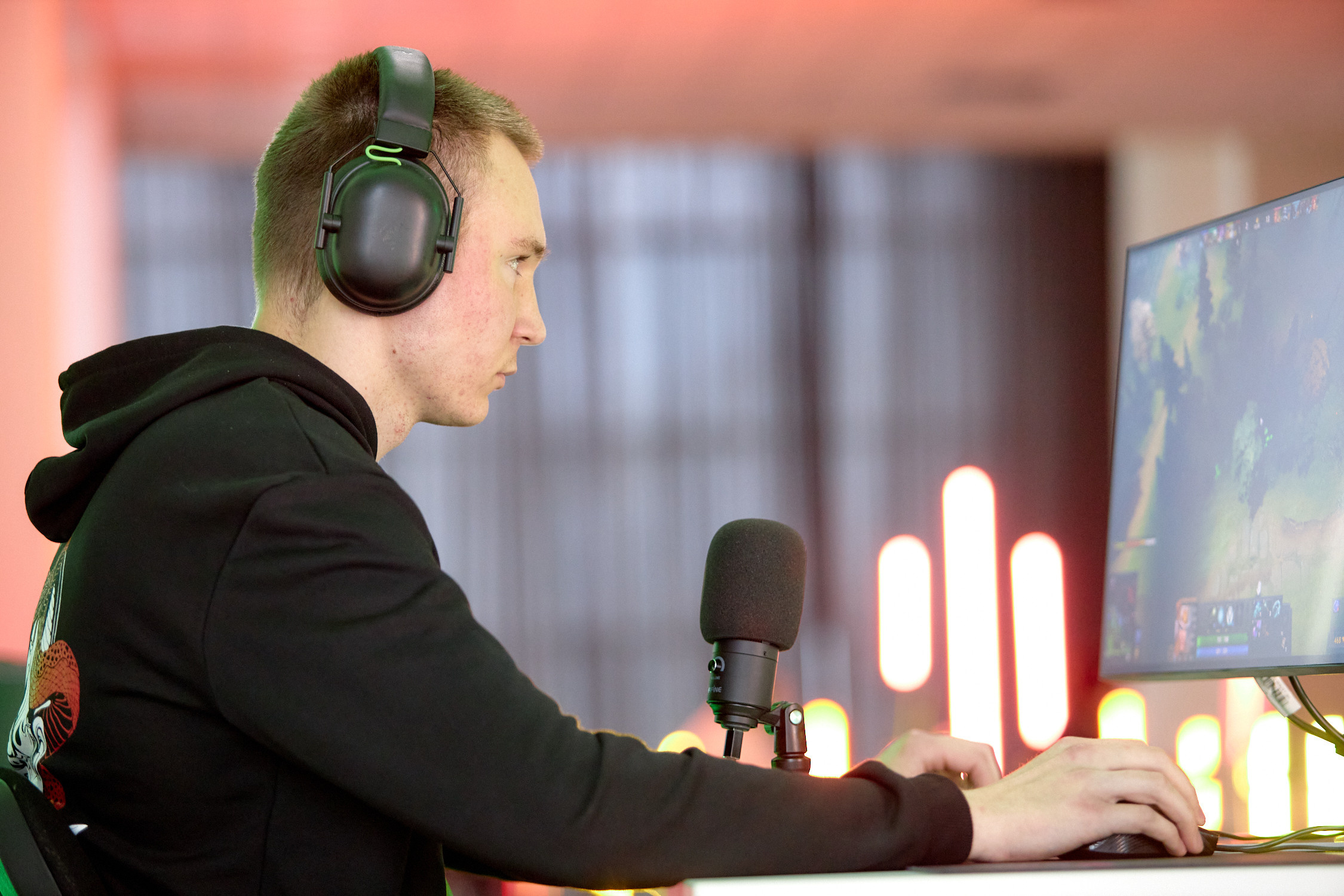 Русский диджитал: Meet up 2023. Репортажный фотограф Владивосток Анастасия Сокольникова